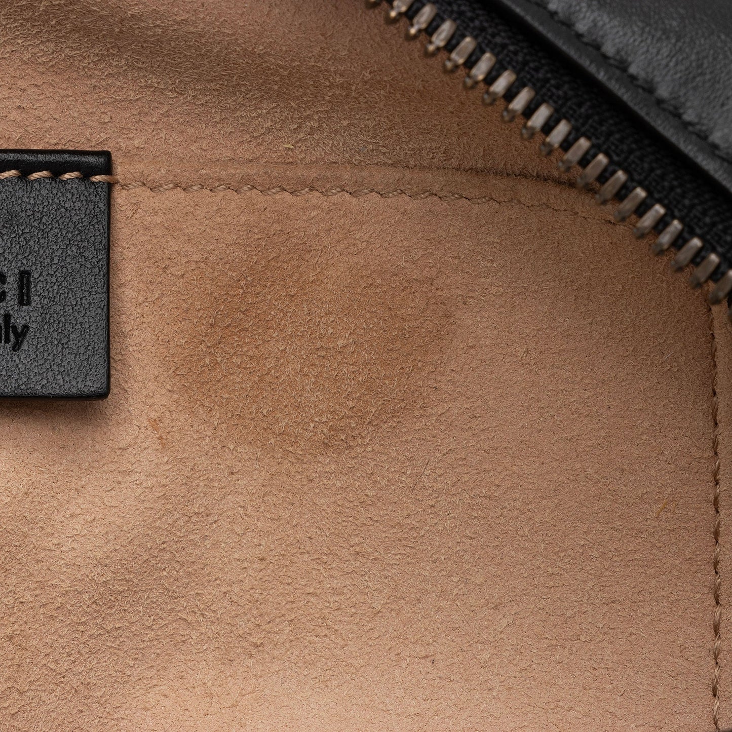 Gucci Matelasse Leather GG Marmont Small Shoulder Bag (SHF-no6urc)