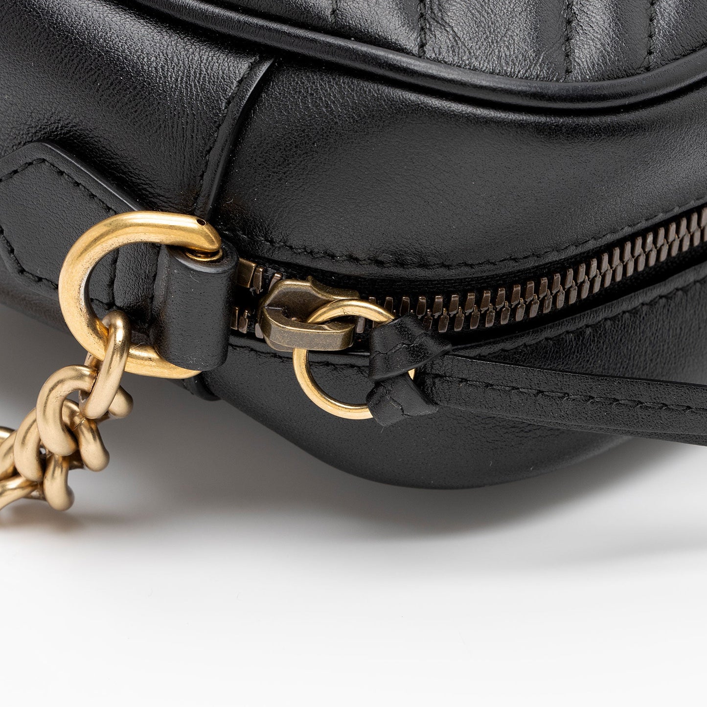 Gucci Matelasse Leather GG Marmont Small Shoulder Bag (SHF-3o6xQ1)
