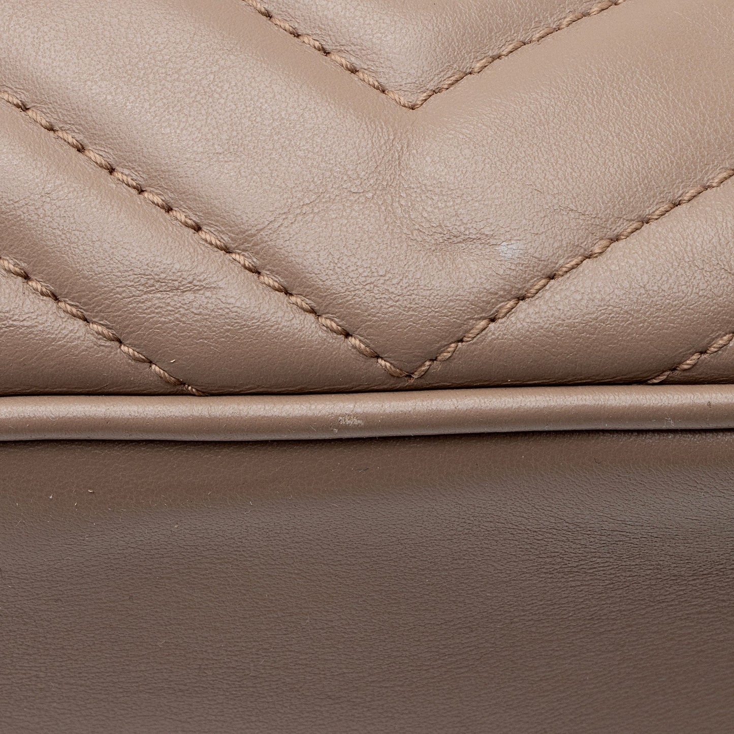 Gucci Matelasse Leather GG Marmont Small Shoulder Bag (SHF-LVfFFC)