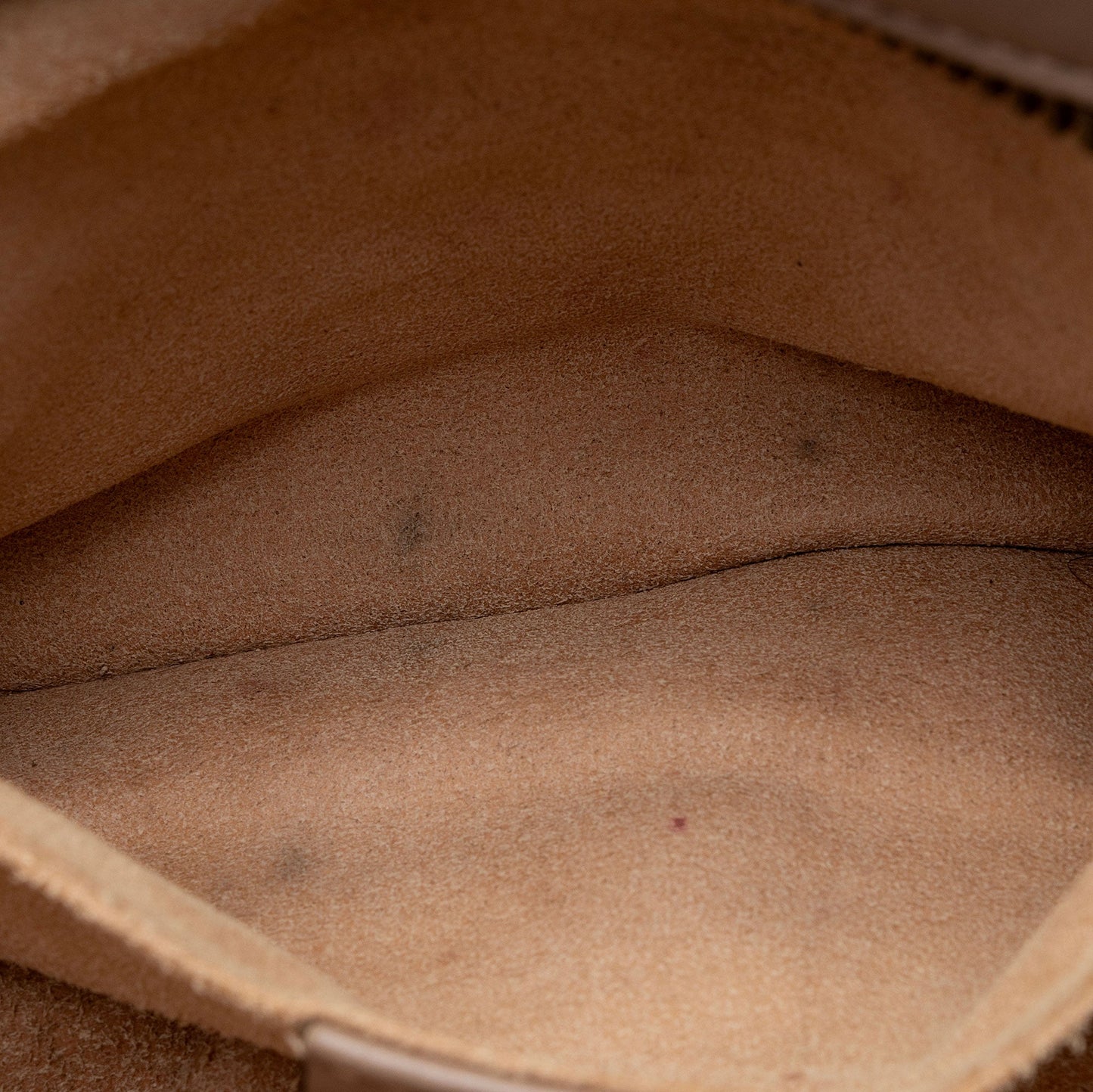 Gucci Matelasse Leather GG Marmont Small Shoulder Bag (SHF-LVfFFC)