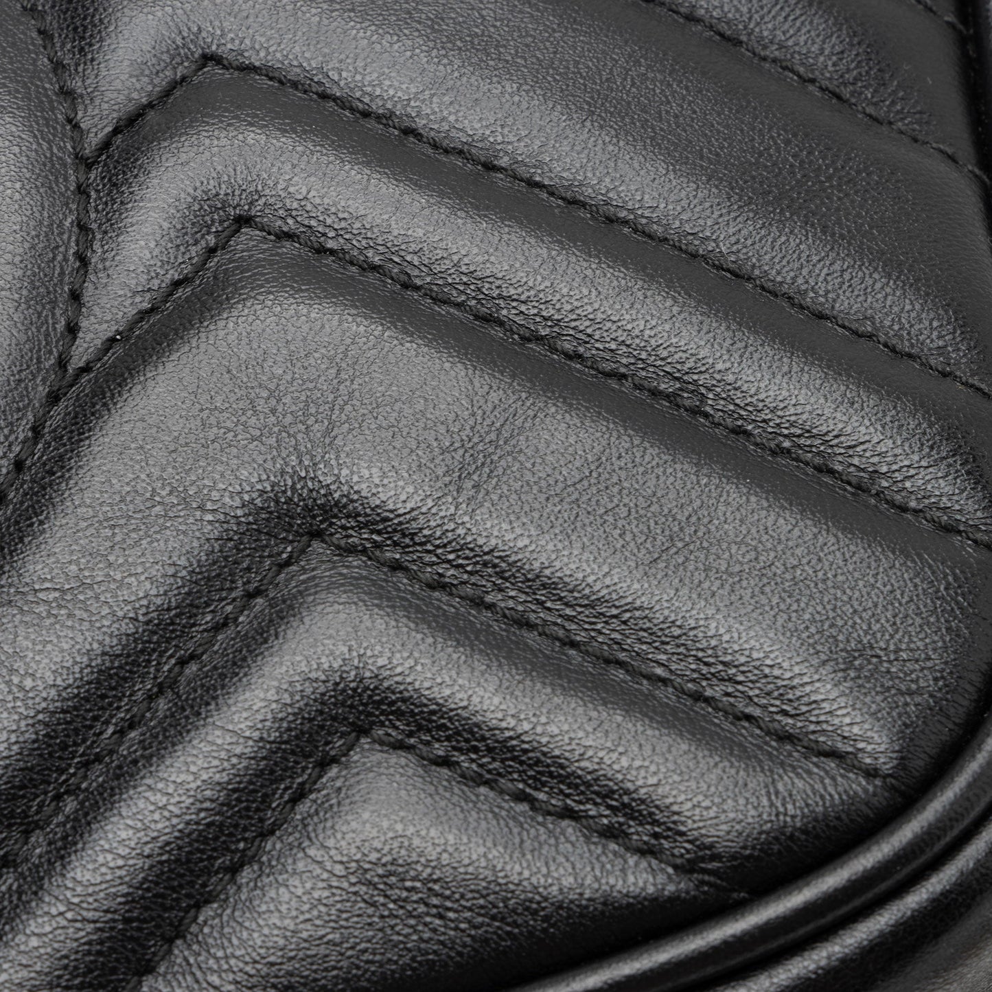 Gucci Matelasse Leather GG Marmont Small Shoulder Bag (SHF-P3q3Nl)
