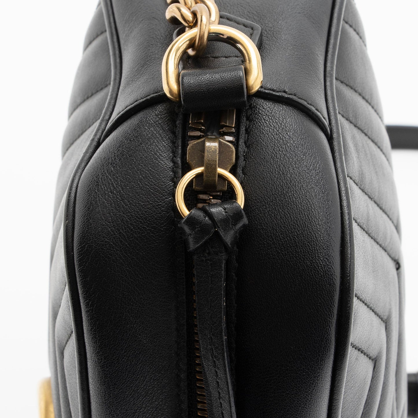 Gucci Matelasse Leather GG Marmont Small Shoulder Bag (SHF-Hle45u)