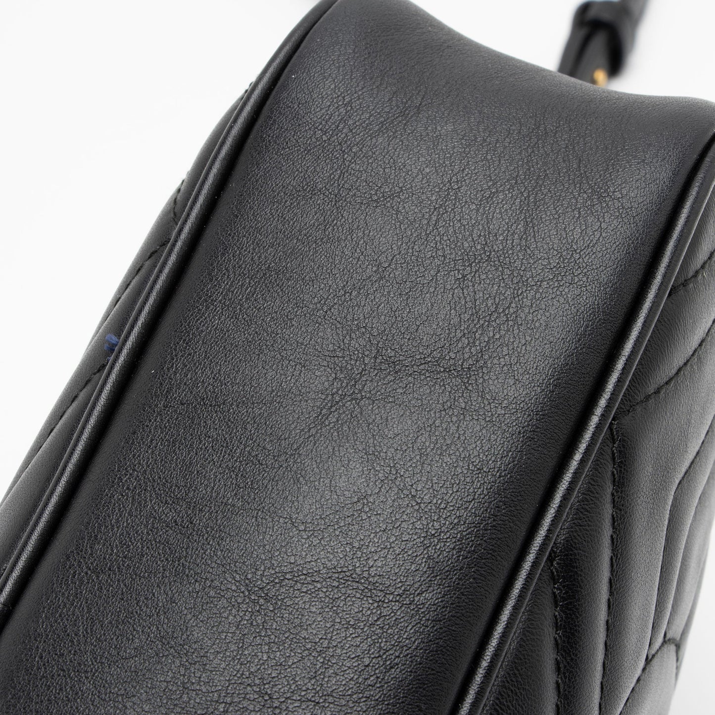 Gucci Matelasse Leather GG Marmont Small Shoulder Bag (SHF-Hle45u)