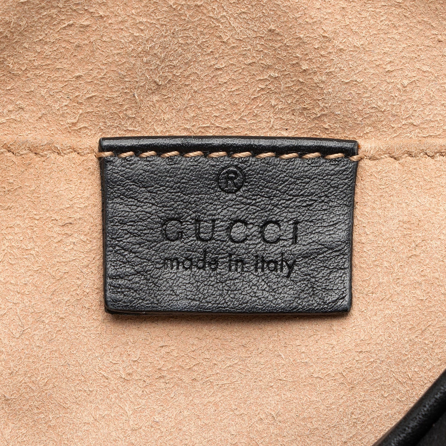 Gucci Matelasse Leather GG Marmont Small Shoulder Bag (SHF-Hle45u)