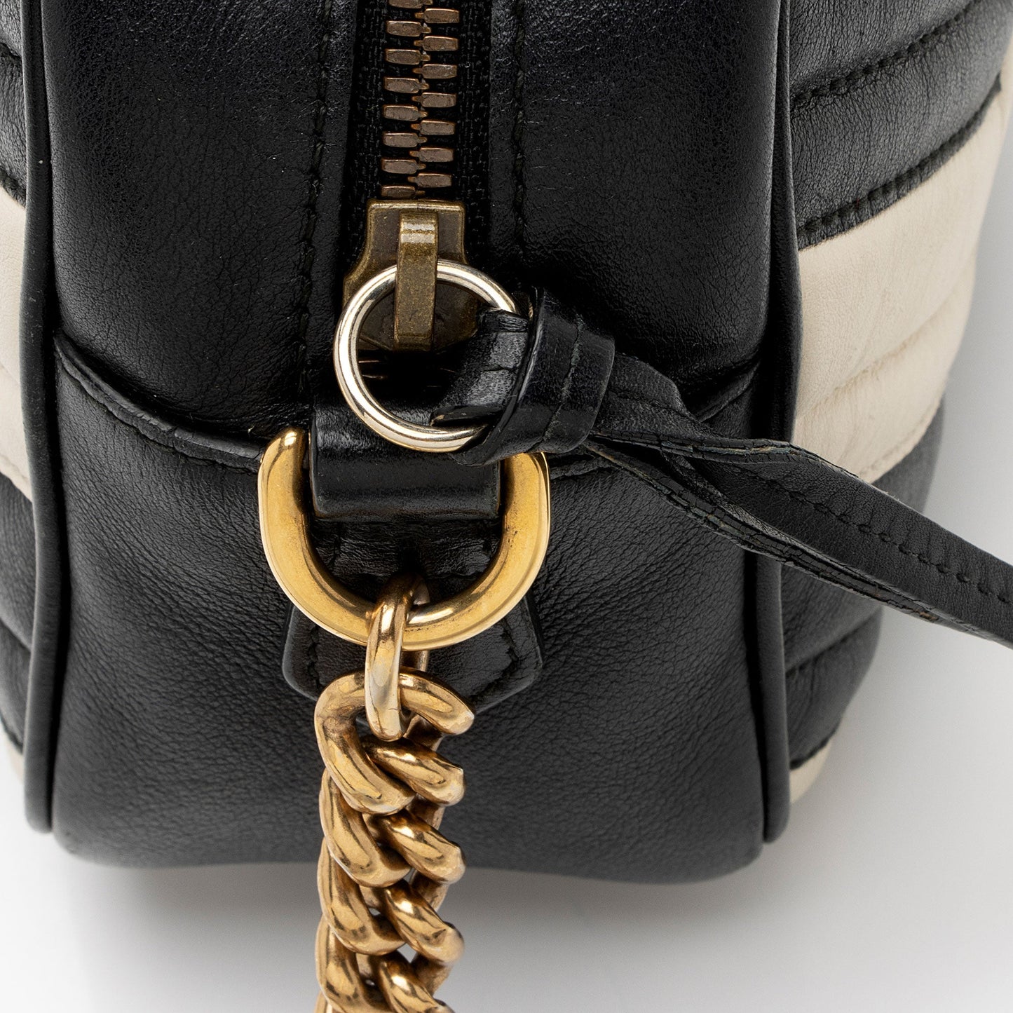 Gucci Matelasse Leather GG Marmont Small Shoulder Bag (SHF-cKg6iD)