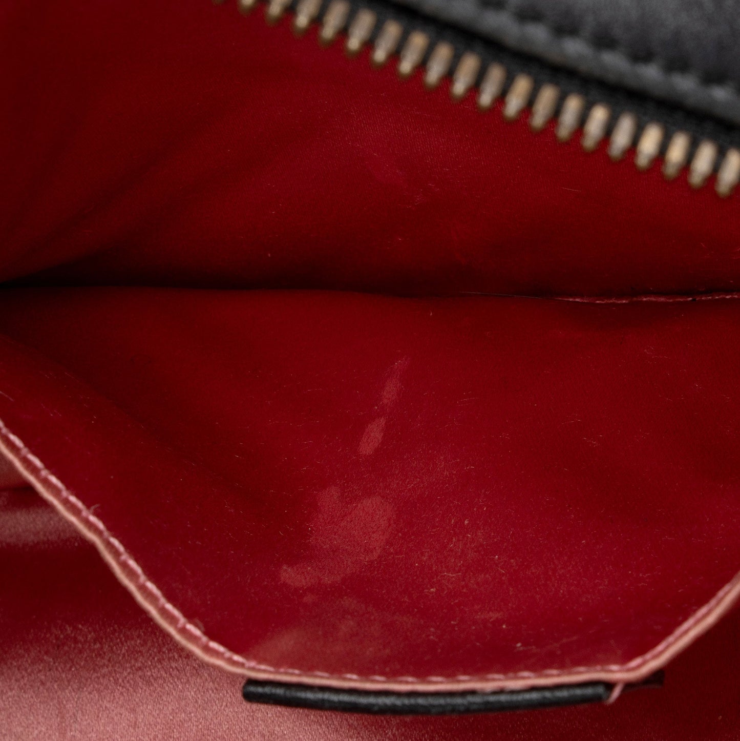 Gucci Matelasse Leather GG Marmont Small Shoulder Bag (SHF-cKg6iD)