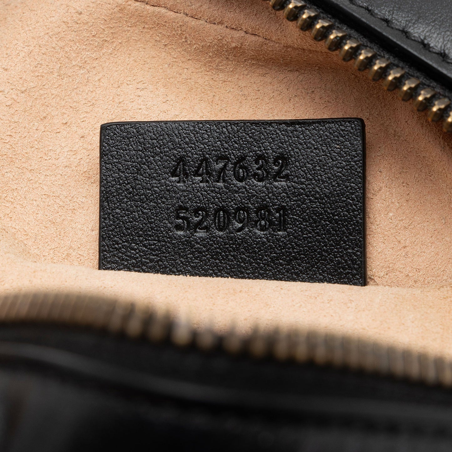 Gucci Matelasse Leather GG Marmont Small Shoulder Bag (SHF-VWeddr)