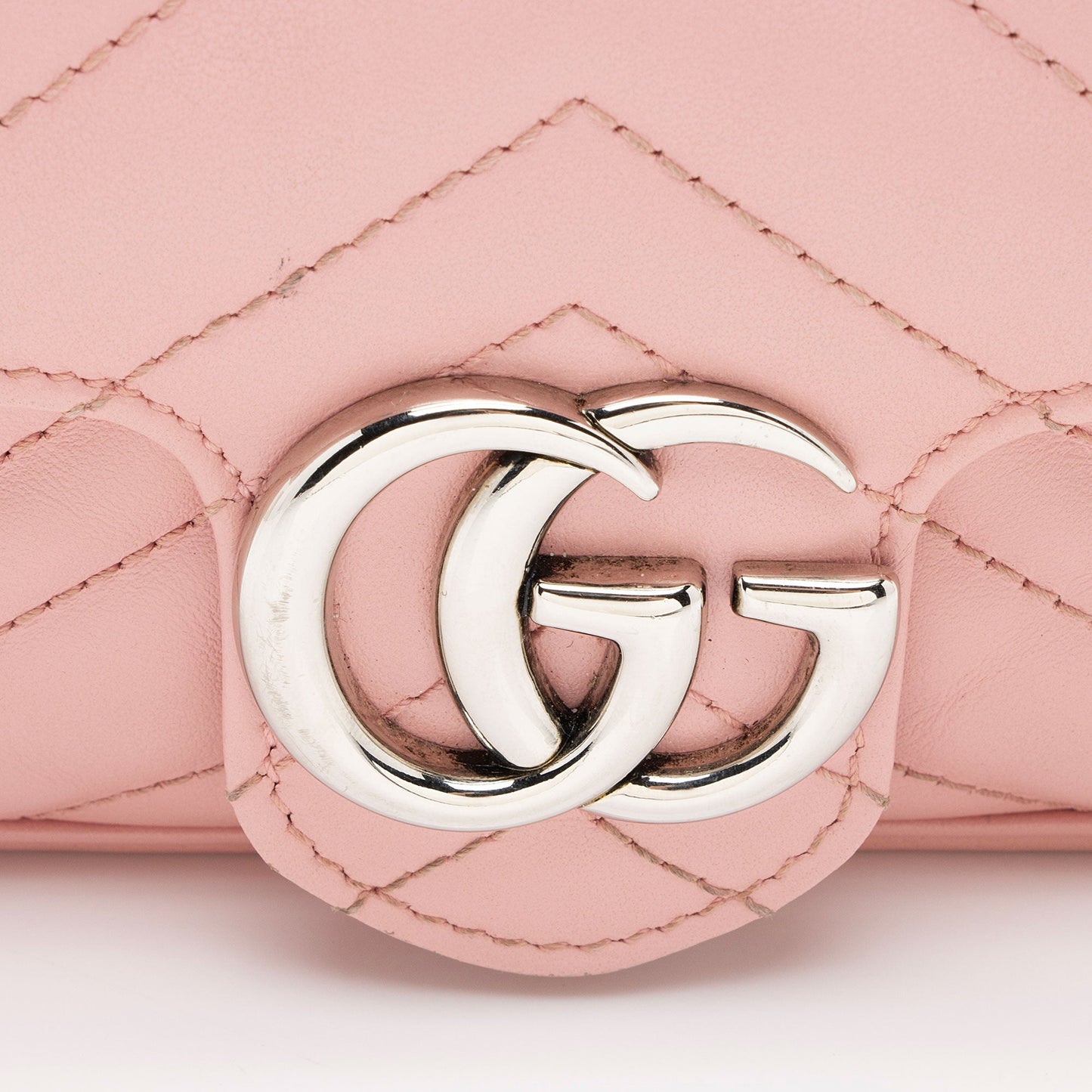 Gucci Matelasse Leather GG Marmont Super Mini Flap Bag (SHF-YnNOt3)