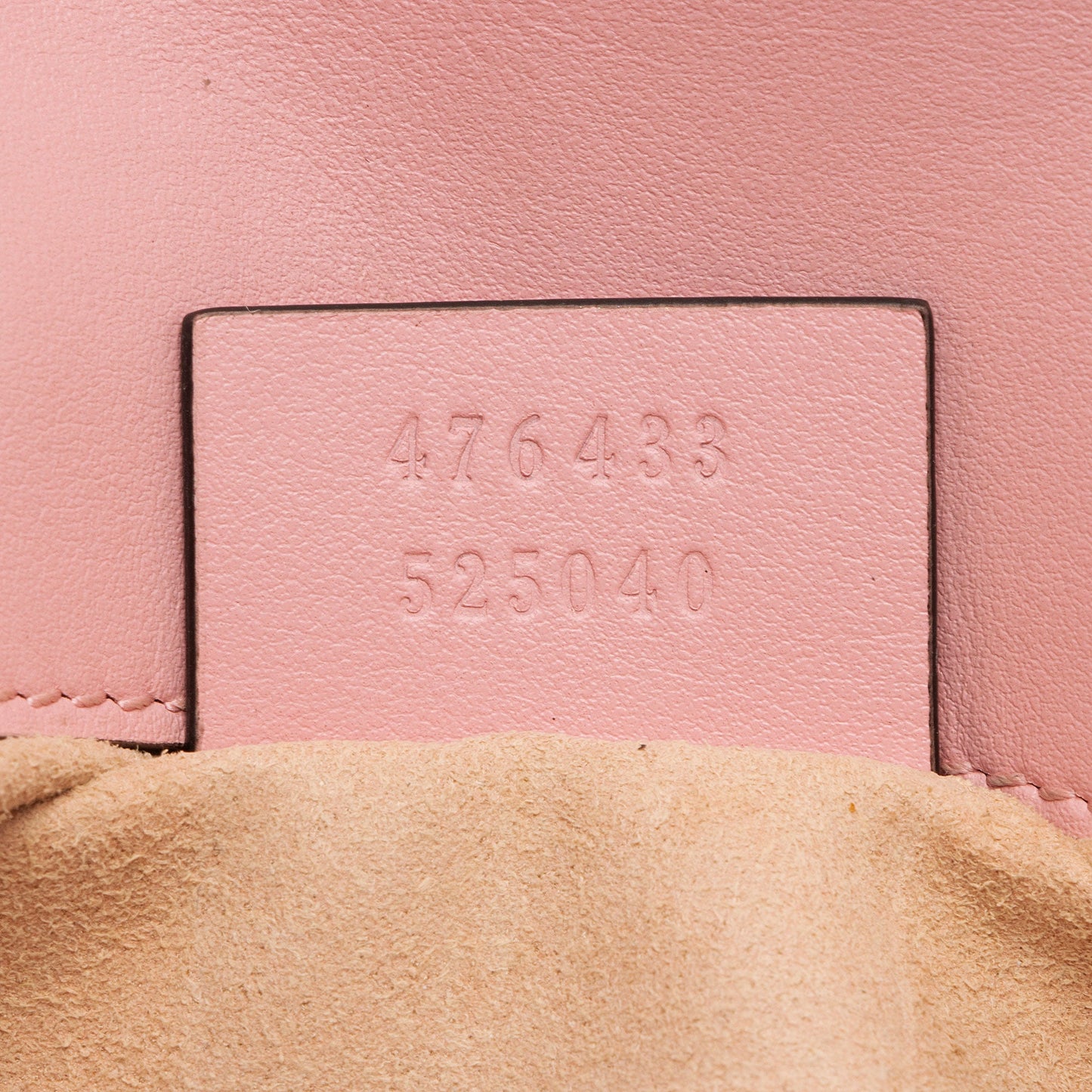 Gucci Matelasse Leather GG Marmont Super Mini Flap Bag (SHF-YnNOt3)