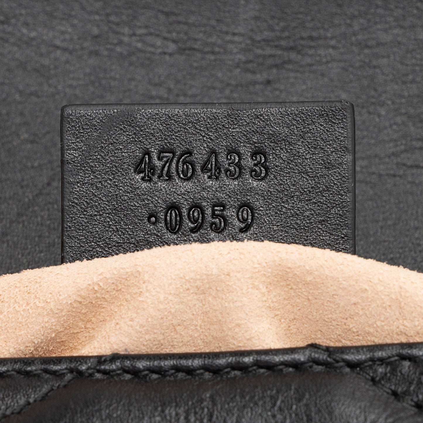 Gucci Matelasse Leather GG Marmont Super Mini Flap Bag (SHF-a6vrvo)