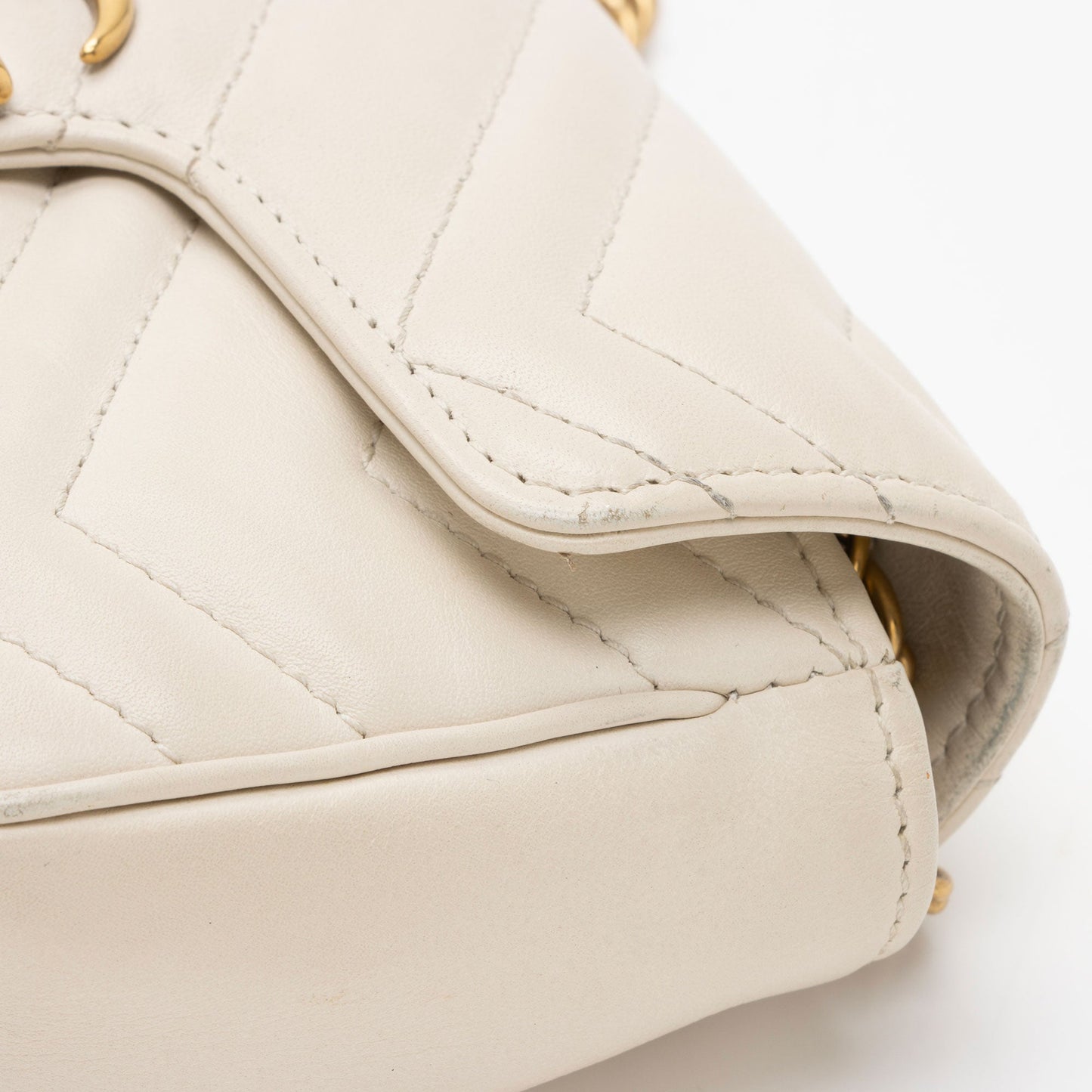 Gucci Matelasse Leather GG Marmont Super Mini Flap Bag (SHF-beHFsH)