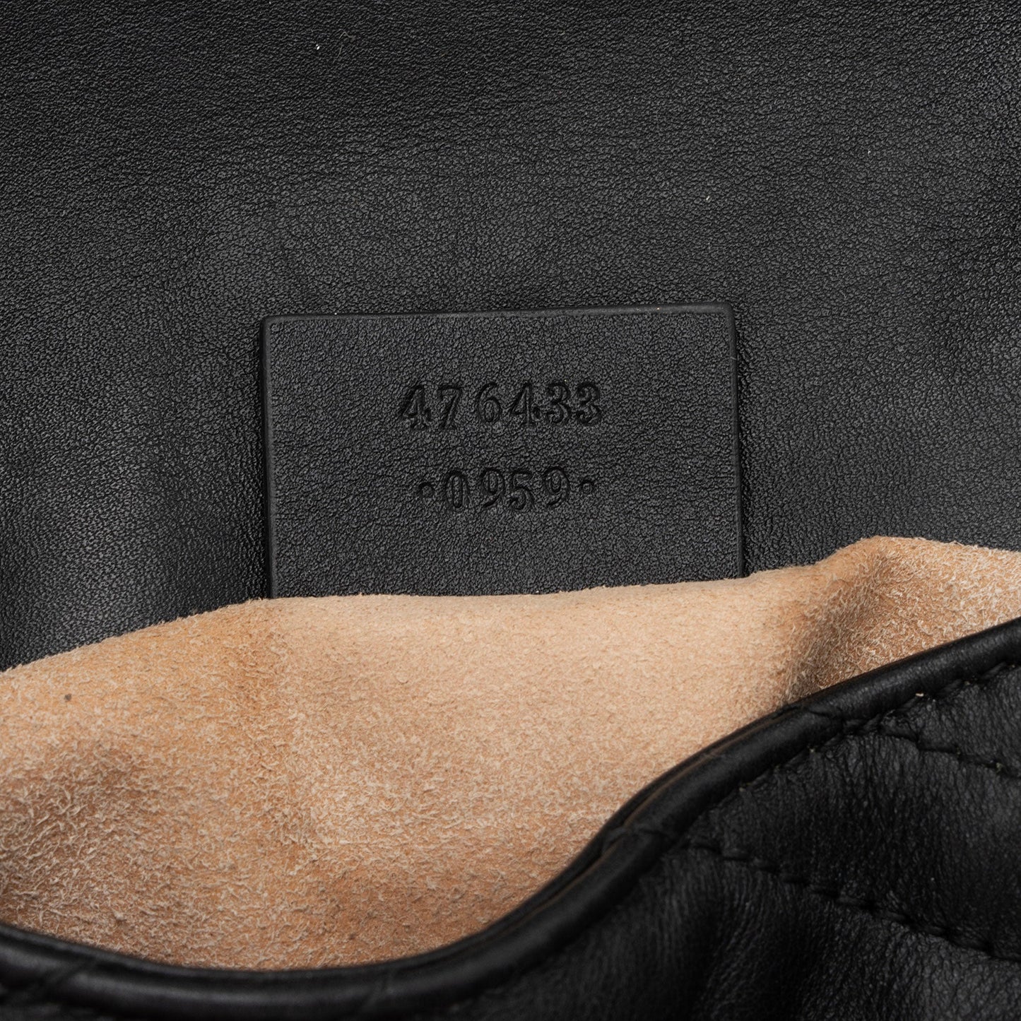 Gucci Matelasse Leather GG Marmont Super Mini Flap Bag (SHF-yBfrwz)