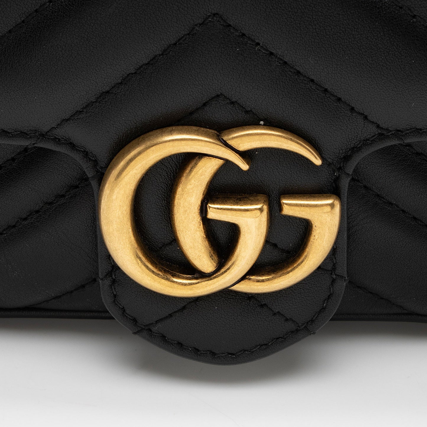 Gucci Matelasse Leather GG Marmont Super Mini Flap Bag (SHF-fWvNlT)