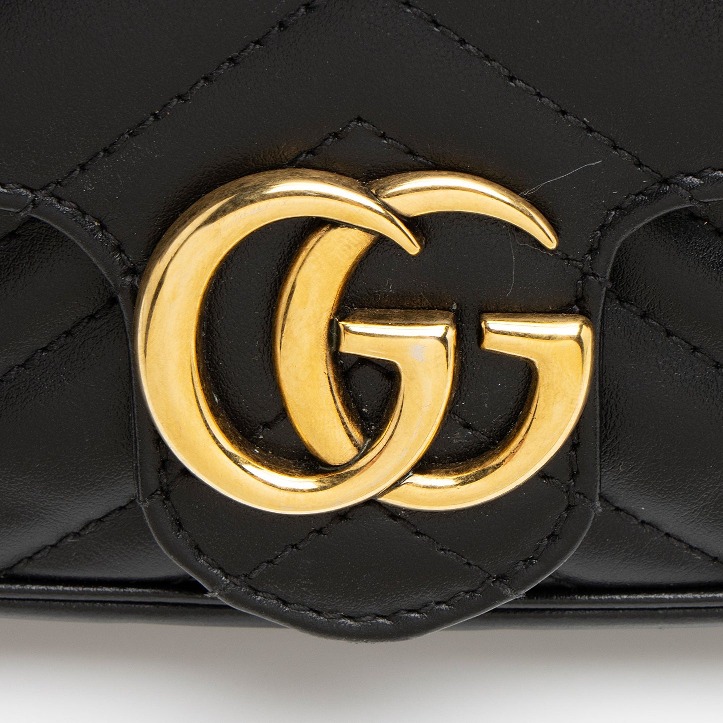 Gucci Matelasse Leather GG Marmont Super Mini Flap Bag (SHF-NshQsn)