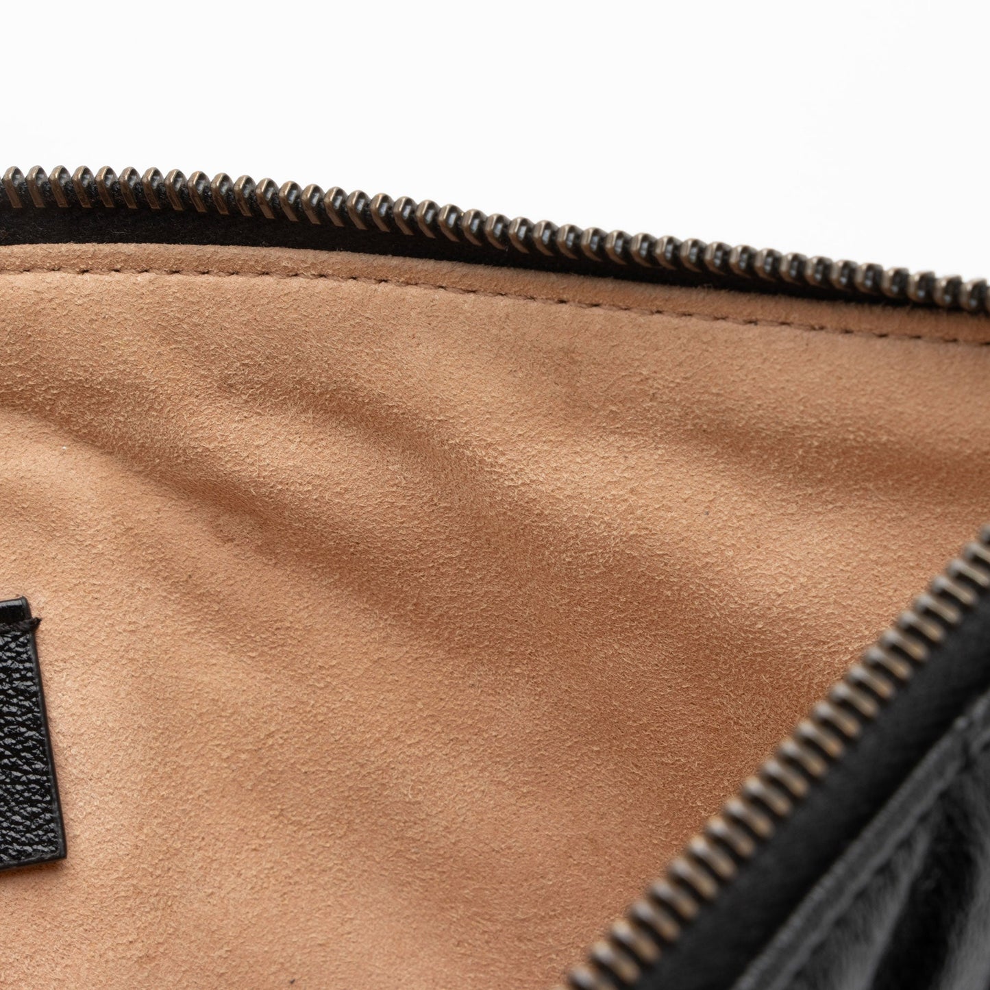 Gucci Matelasse Leather GG Marmont Zip Pouch
