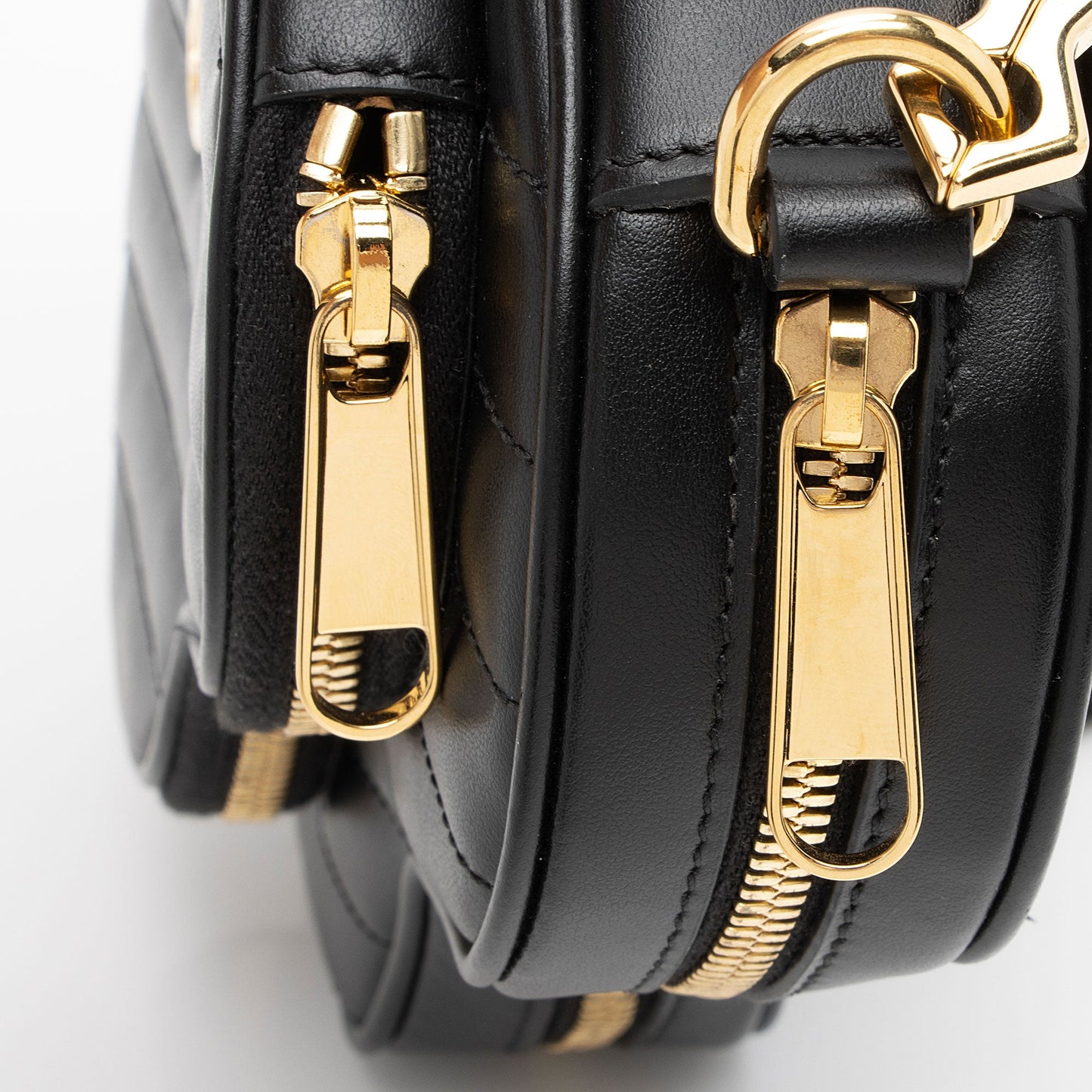 Gucci Matelasse Leather Interlocking G Heart Mini Shoulder Bag
