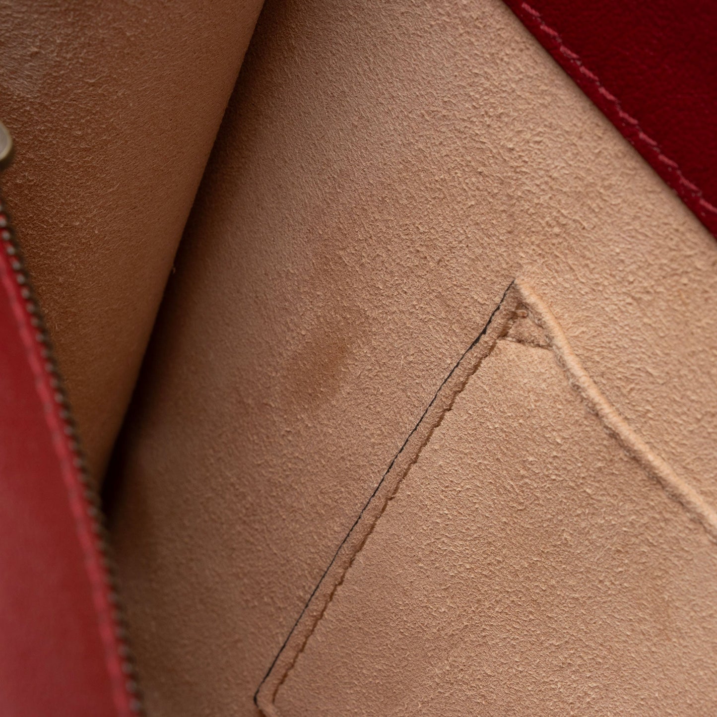 Gucci Matelasse Leather Torchon GG Marmont Clutch (SHF-CeLx8H)