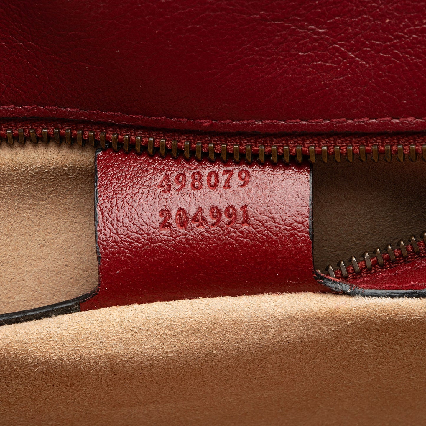 Gucci Matelasse Leather Torchon GG Marmont Clutch (SHF-GnVwkR)
