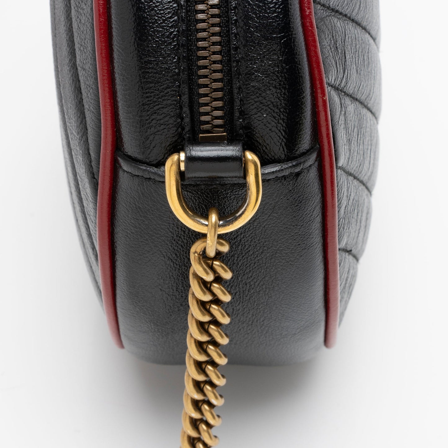 Gucci Matelasse Leather Torchon GG Marmont Round Mini Shoulder Bag (SHF-2rFjwc)