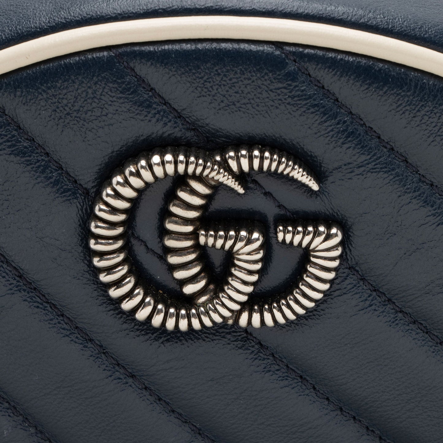 Gucci Matelasse Leather Torchon GG Marmont Round Mini Shoulder Bag (SHF-GetCBa)