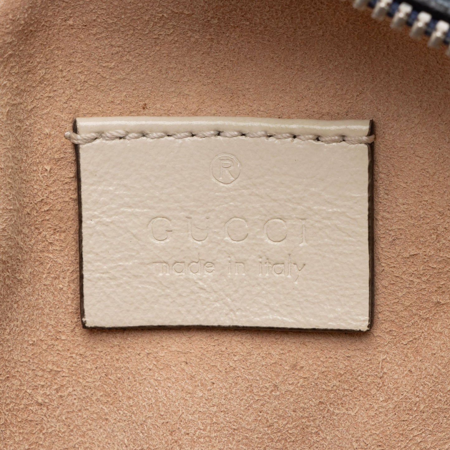 Gucci Matelasse Leather Torchon GG Marmont Round Mini Shoulder Bag (SHF-GetCBa)