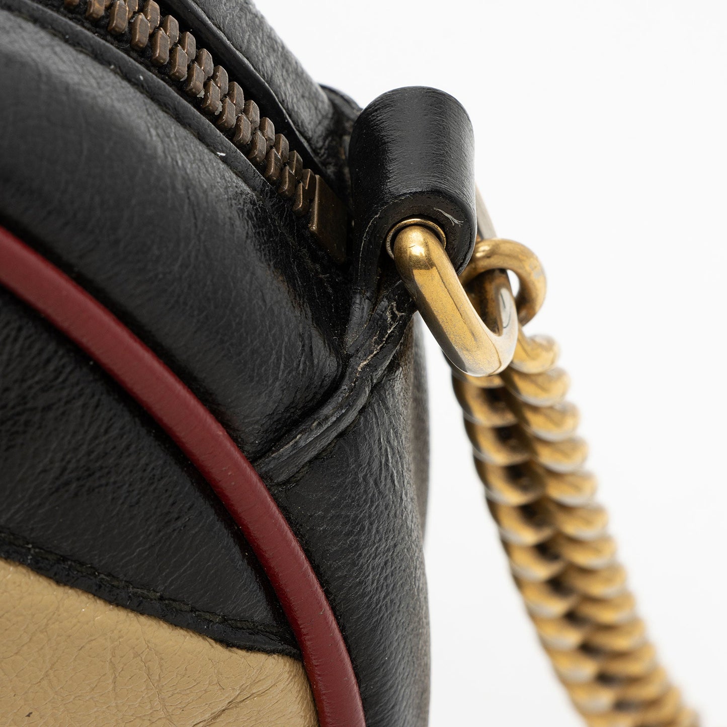 Gucci Matelasse Leather Torchon GG Marmont Round Mini Shoulder Bag