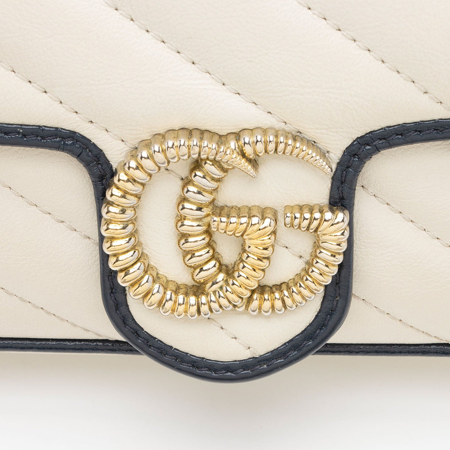 Gucci Matelasse Leather Torchon GG Marmont Super Mini Flap Bag (SHF-bXZV03)
