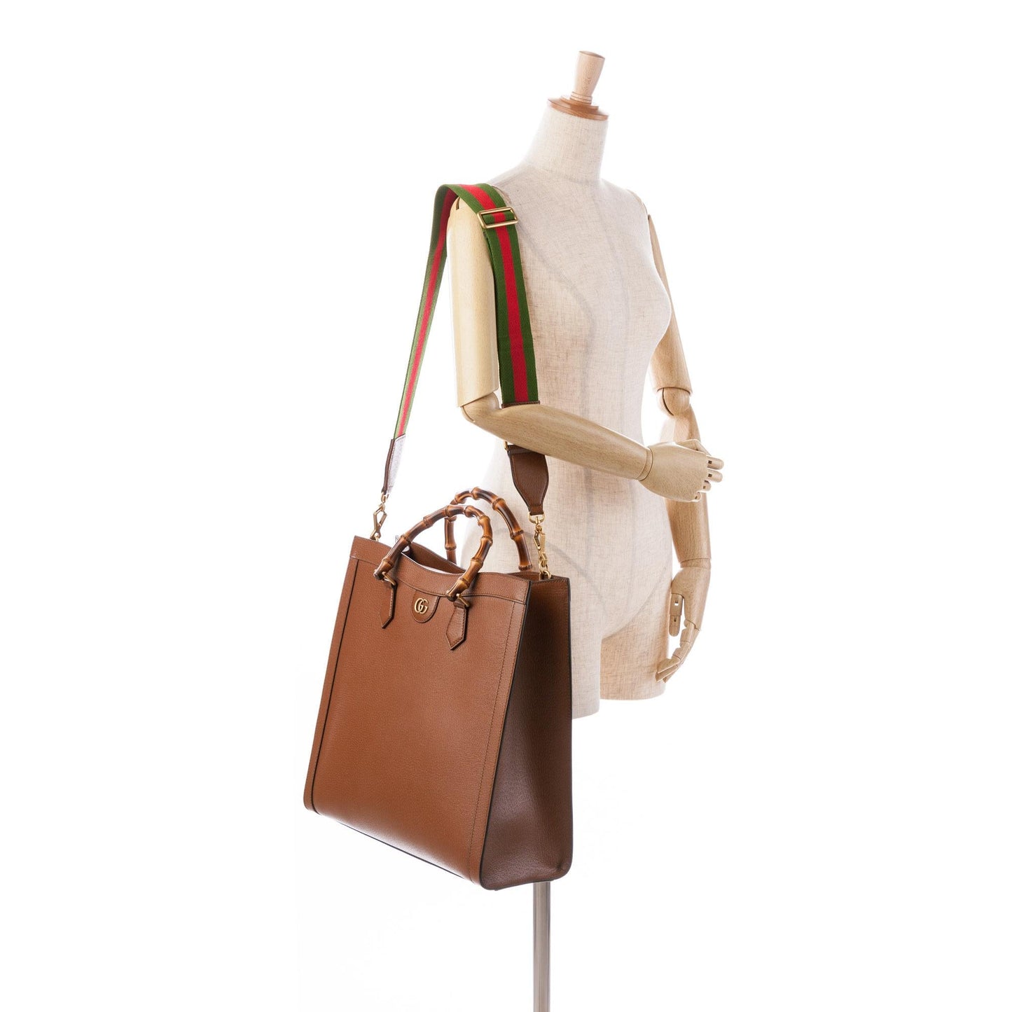 Gucci Maxi Diana Satchel (SHG-aJZhWc)