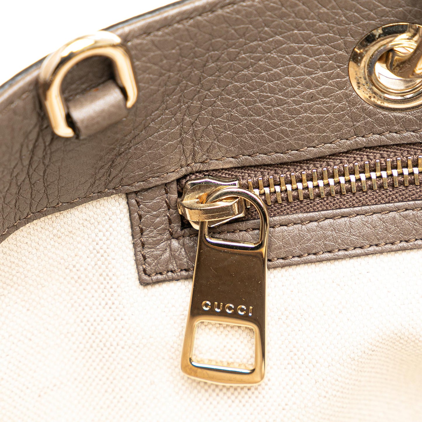 Gucci Medium Bamboo Shopper Satchel (SHG-7U1sqA)