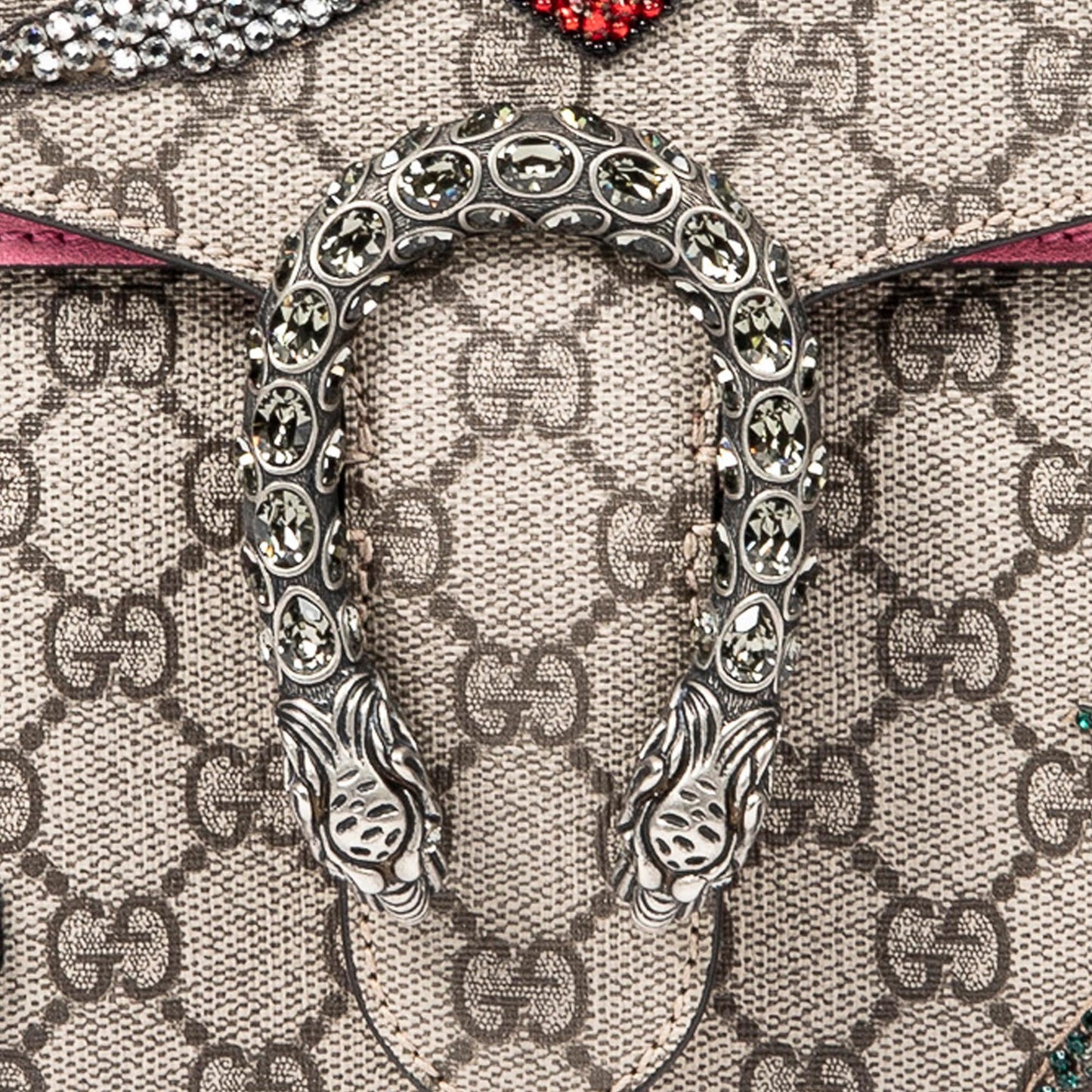 Gucci Medium Embellished GG Supreme Dionysus Shoulder Bag (SHG-eG5vdD)