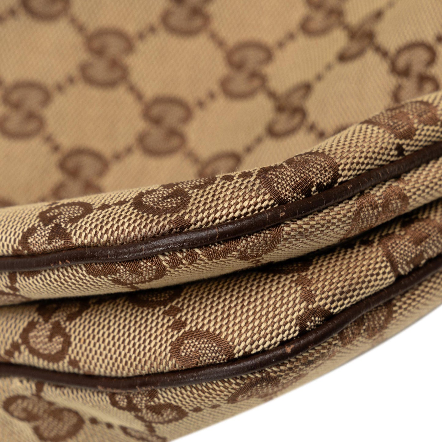 Gucci Medium GG Canvas Pop Hobo (SHG-r3fICB)