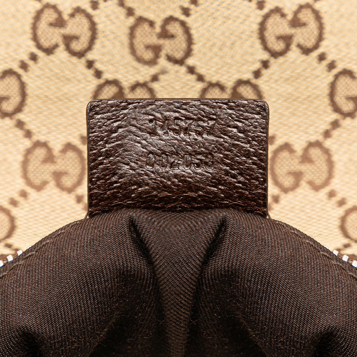 Gucci Medium GG Canvas Pop Shoulder Bag (SHG-5lWzcn)