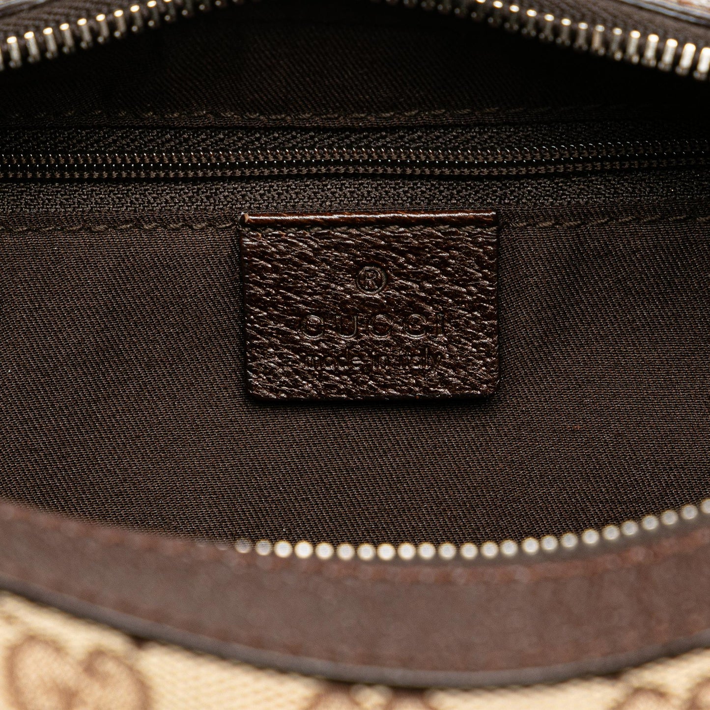 Gucci Medium GG Canvas Pop Shoulder Bag (SHG-5lWzcn)