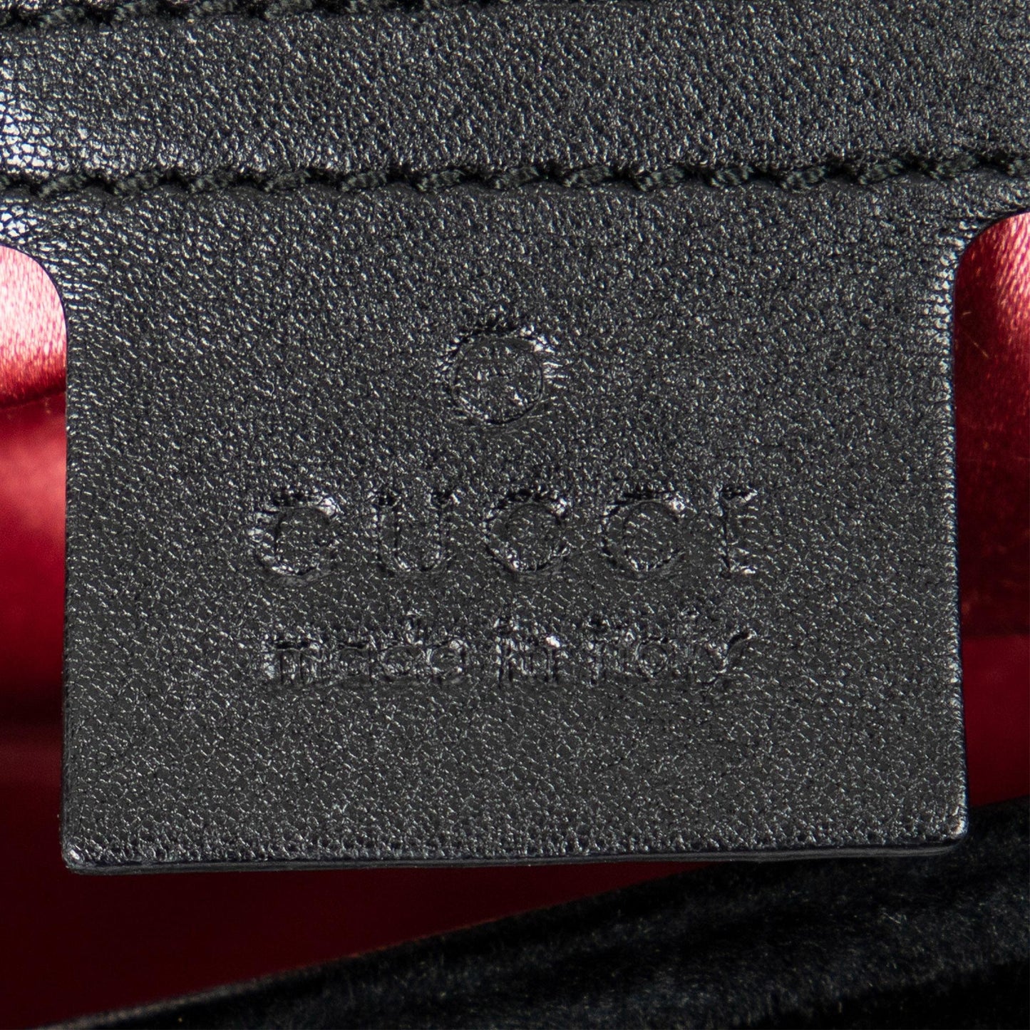 Gucci Medium GG Marmont Embroidered Matelasse Velvet Crossbody (SHG-0BOHzd)