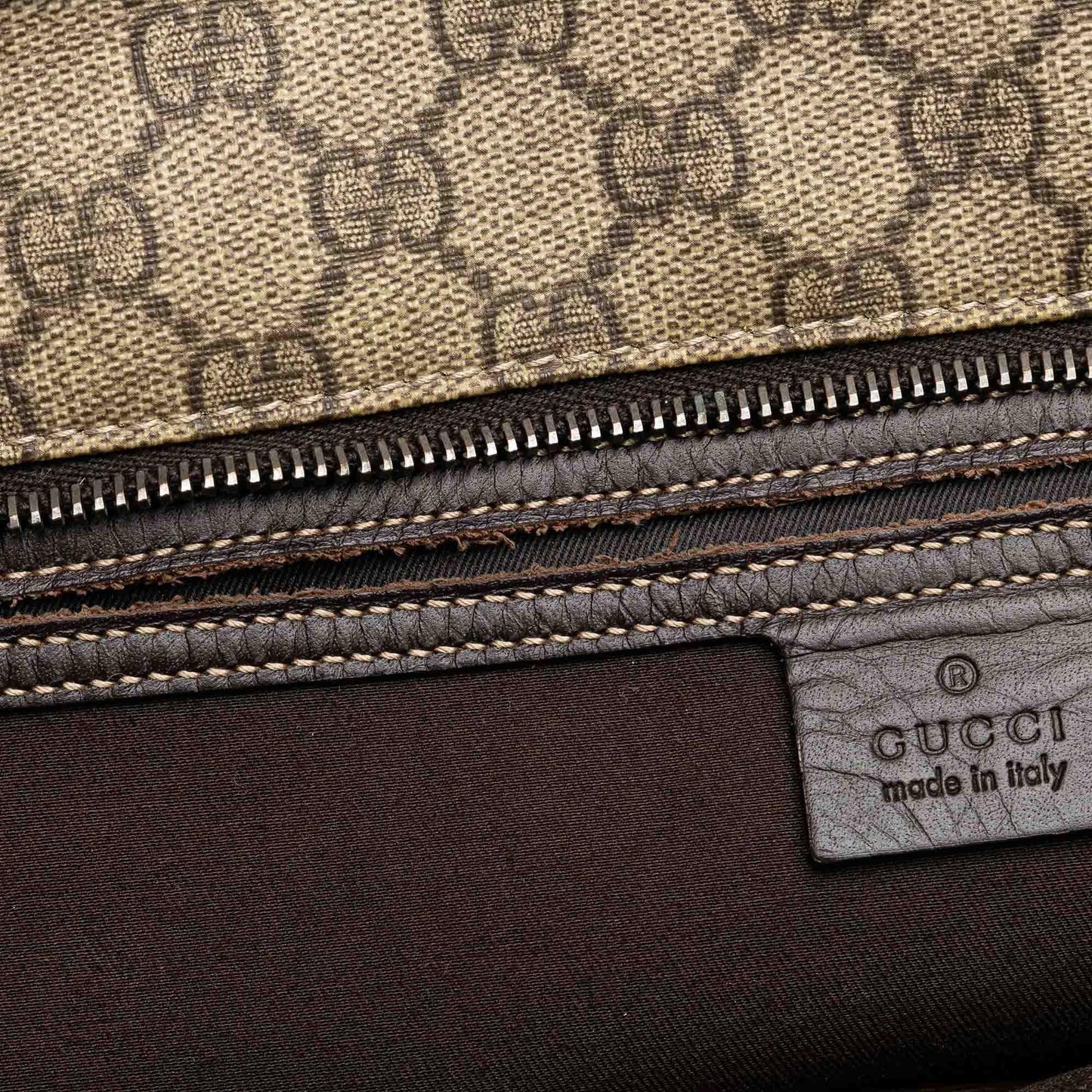 Gucci Medium GG Supreme Joy Tote (SHG-7Nt9al)