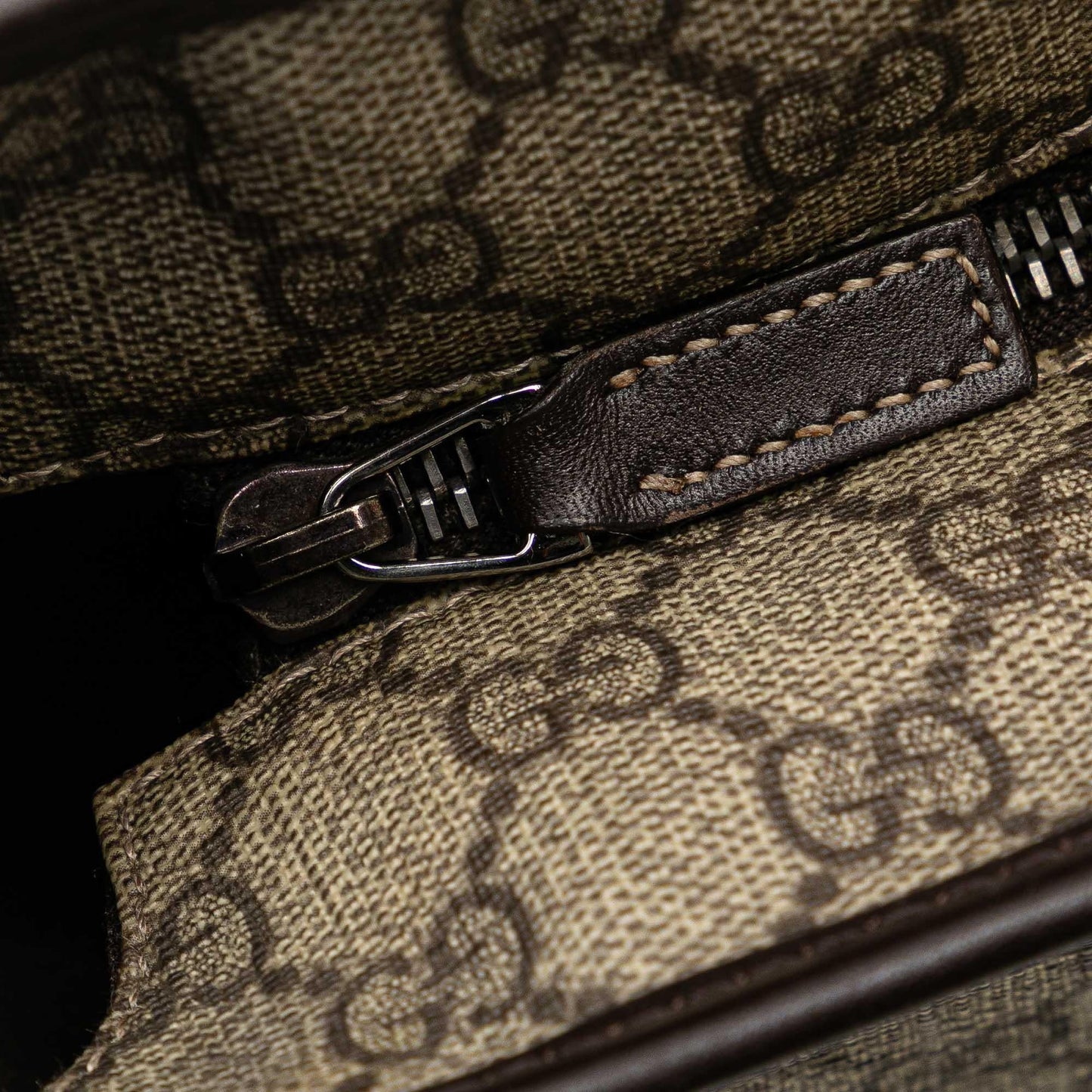 Gucci Medium GG Supreme Joy Tote (SHG-7Nt9al)