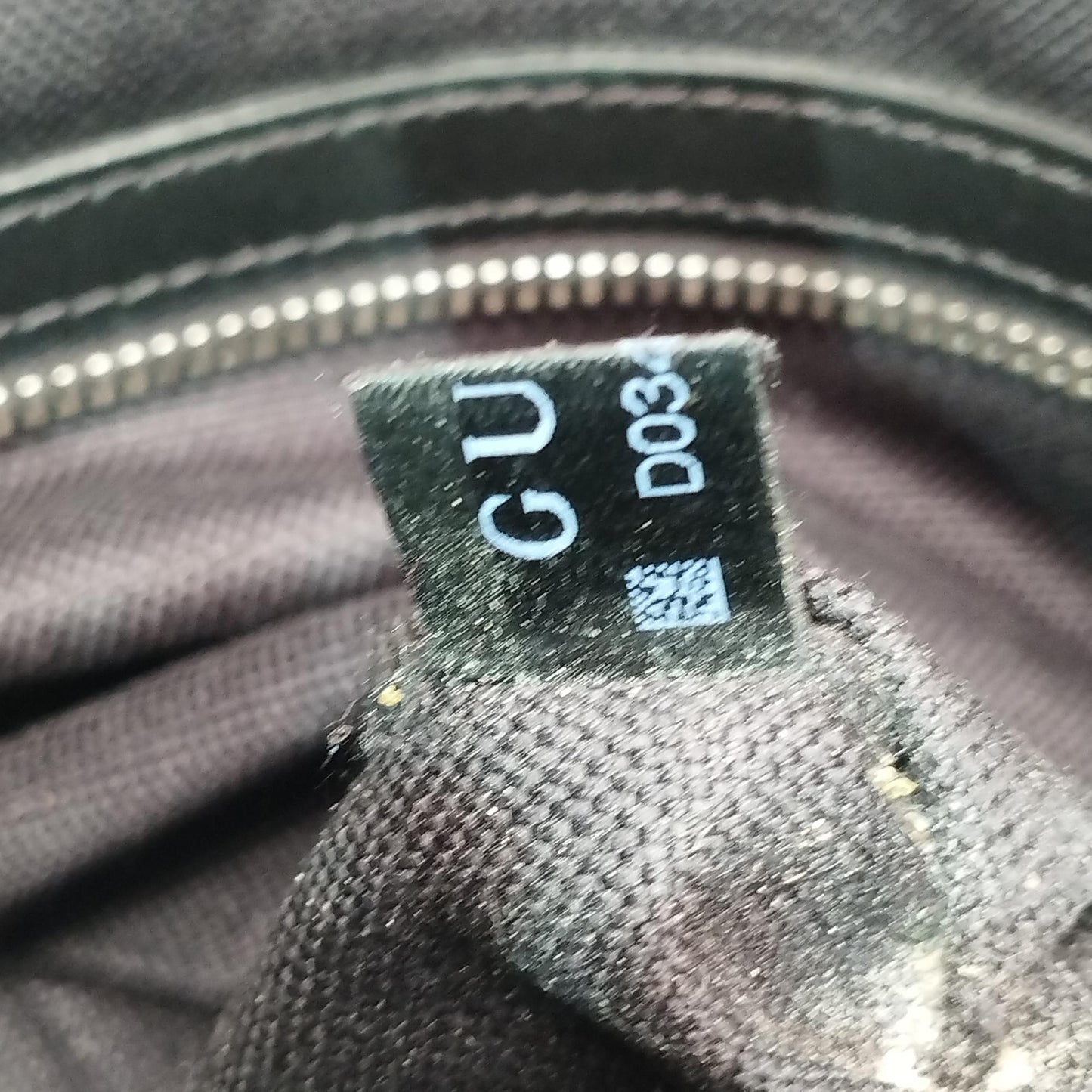 Gucci Medium GG Supreme Messenger Bag (SHG-WOpgdu)