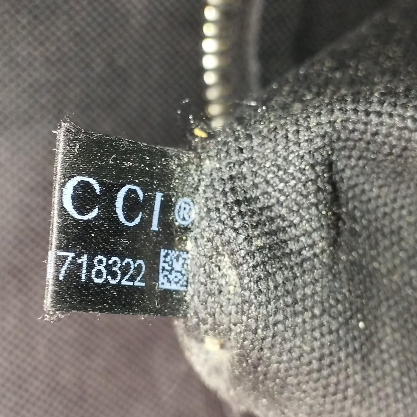 Gucci Medium GG Supreme Messenger Bag (SHG-WOpgdu)