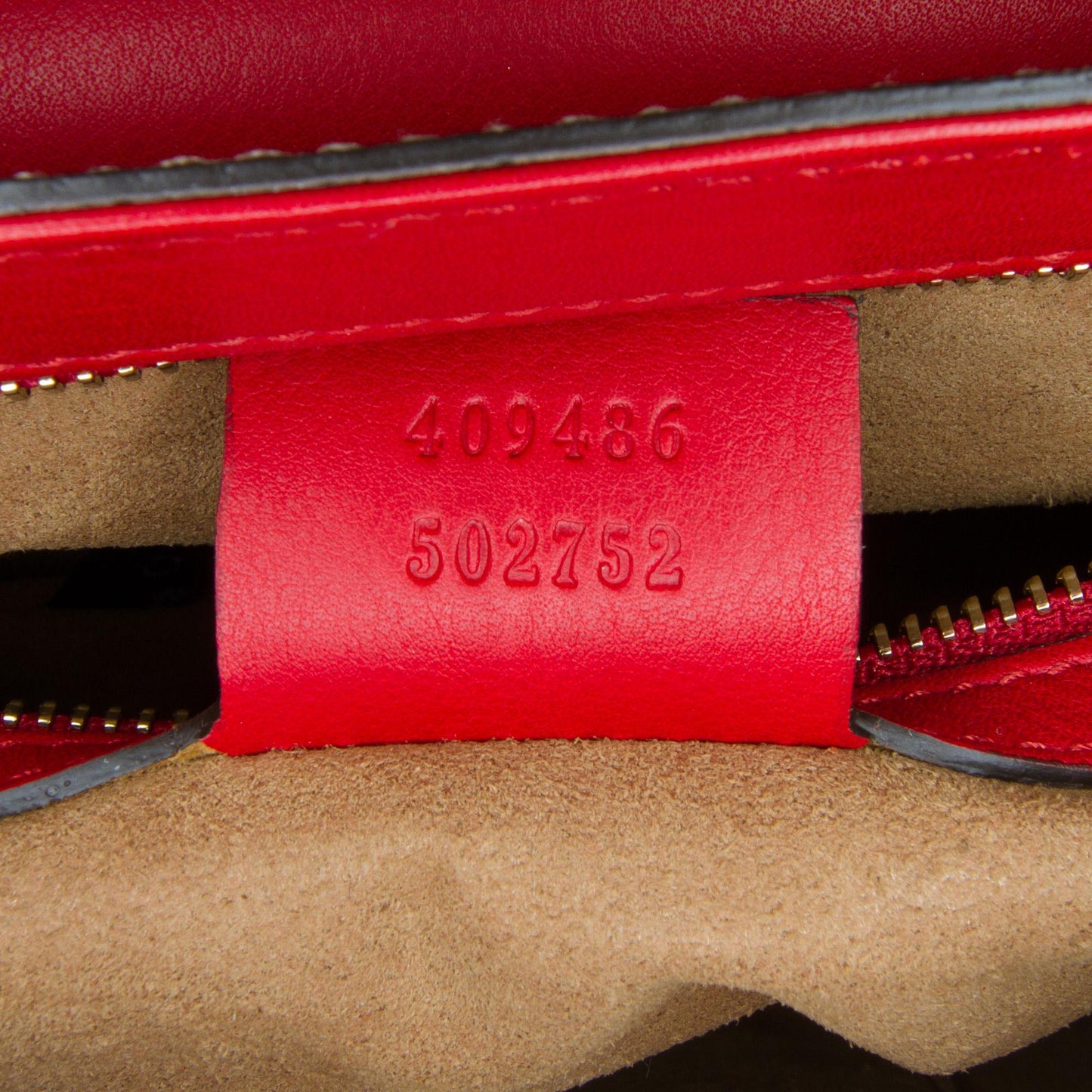 Gucci Medium GG Supreme Padlock Shoulder Bag (SHG-88VyD2)