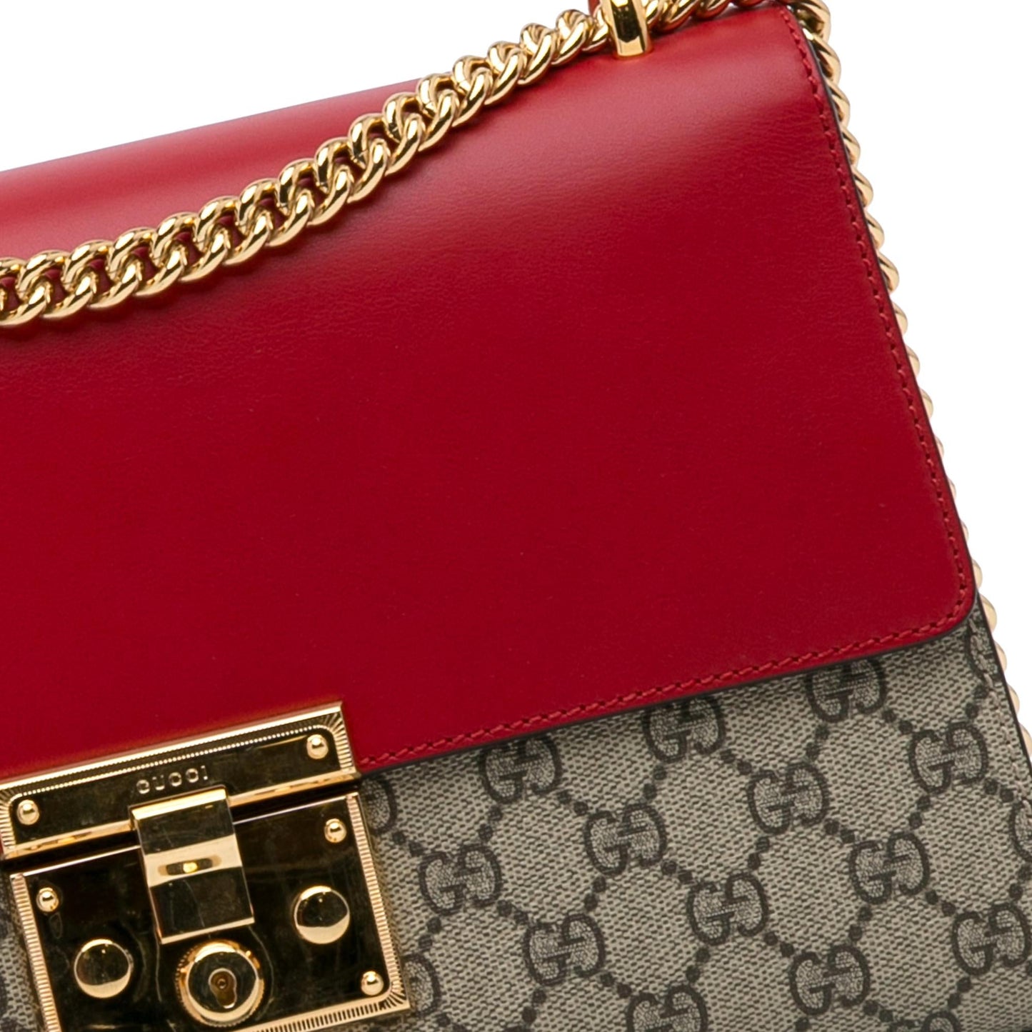 Gucci Medium GG Supreme Padlock Shoulder Bag (SHG-88VyD2)
