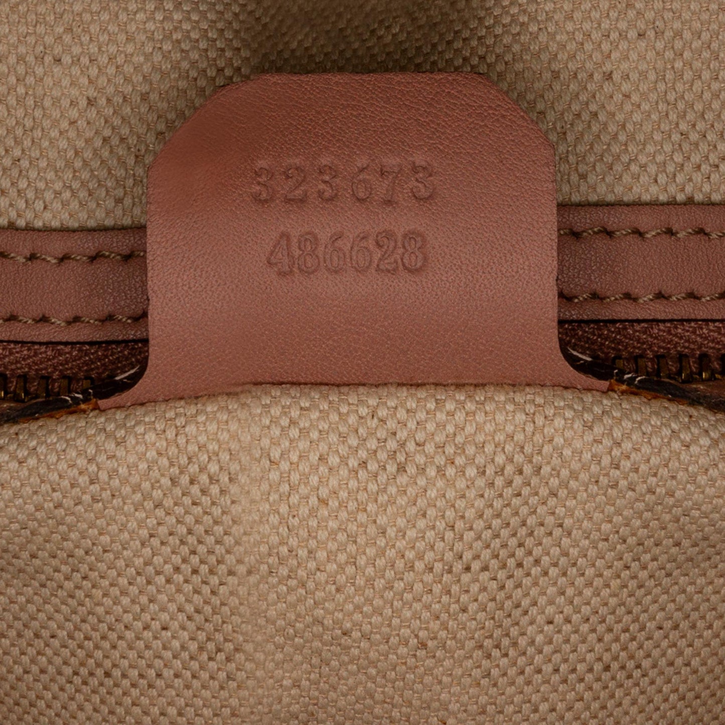 Gucci Medium Guccissima Bree Shoulder Bag (SHG-RyqPcq)
