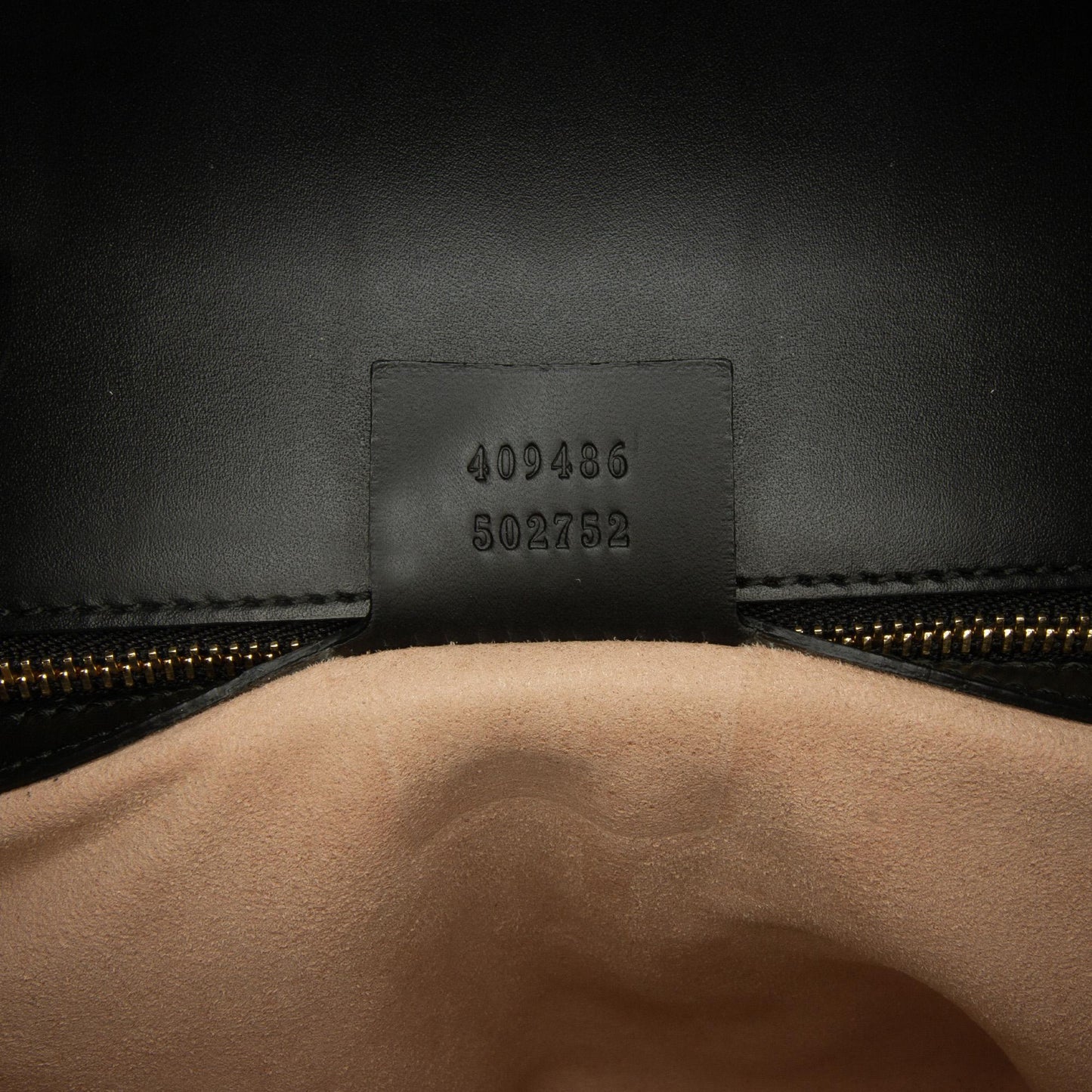 Gucci Medium Guccissima Padlock Shoulder Bag (SHG-SnYk2W)