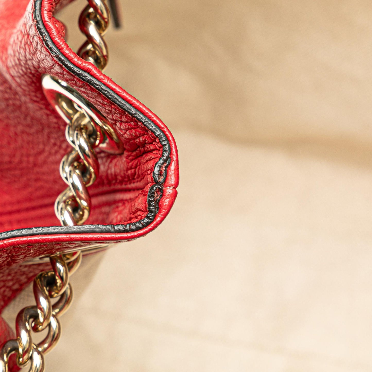 Gucci Medium Leather Soho Chain Tote