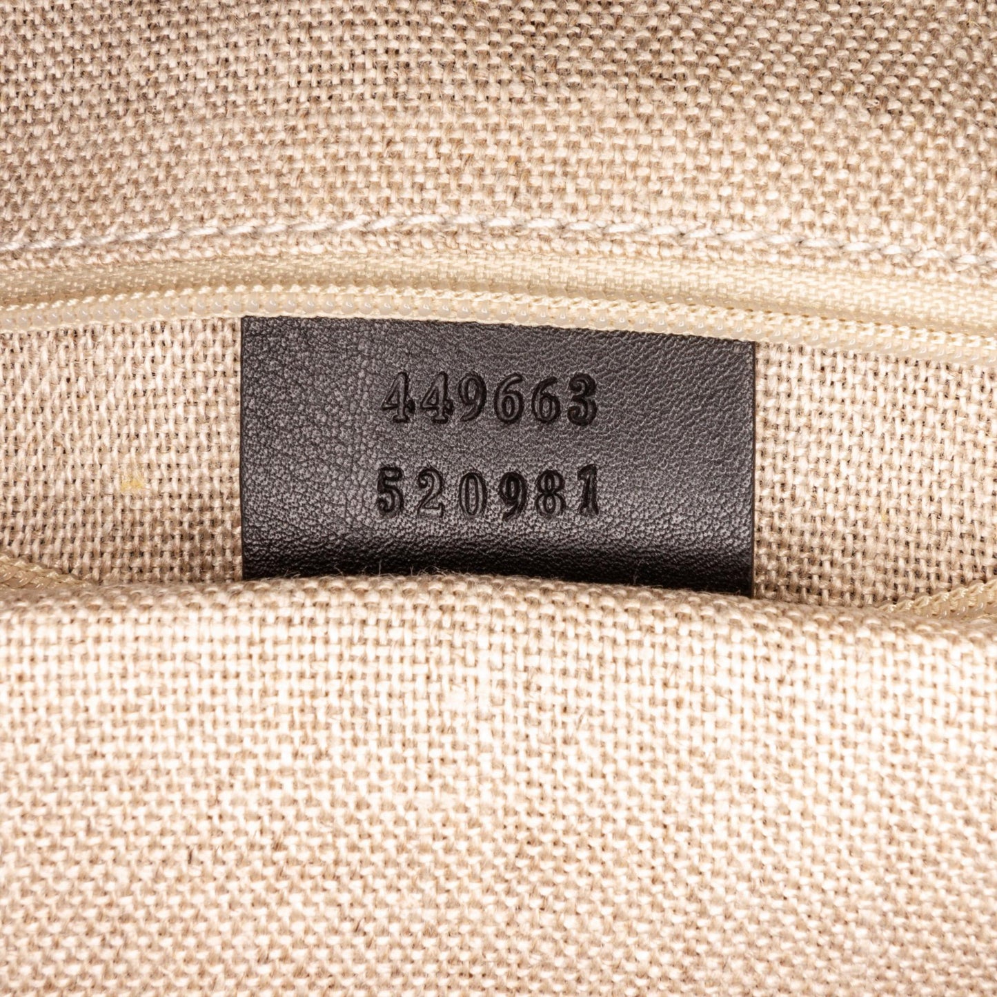 Gucci Medium Microguccissima Dome Satchel (SHG-vT2xcQ)