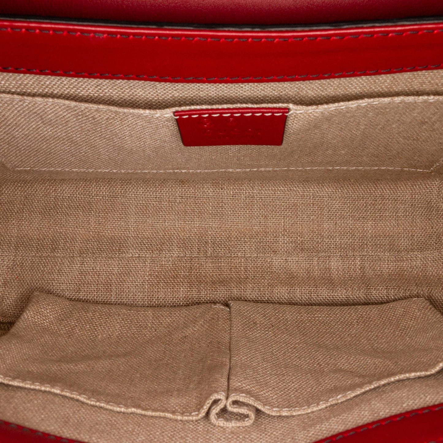 Gucci Medium Microguccissima Emily Shoulder Bag (SHG-MaxKRL)