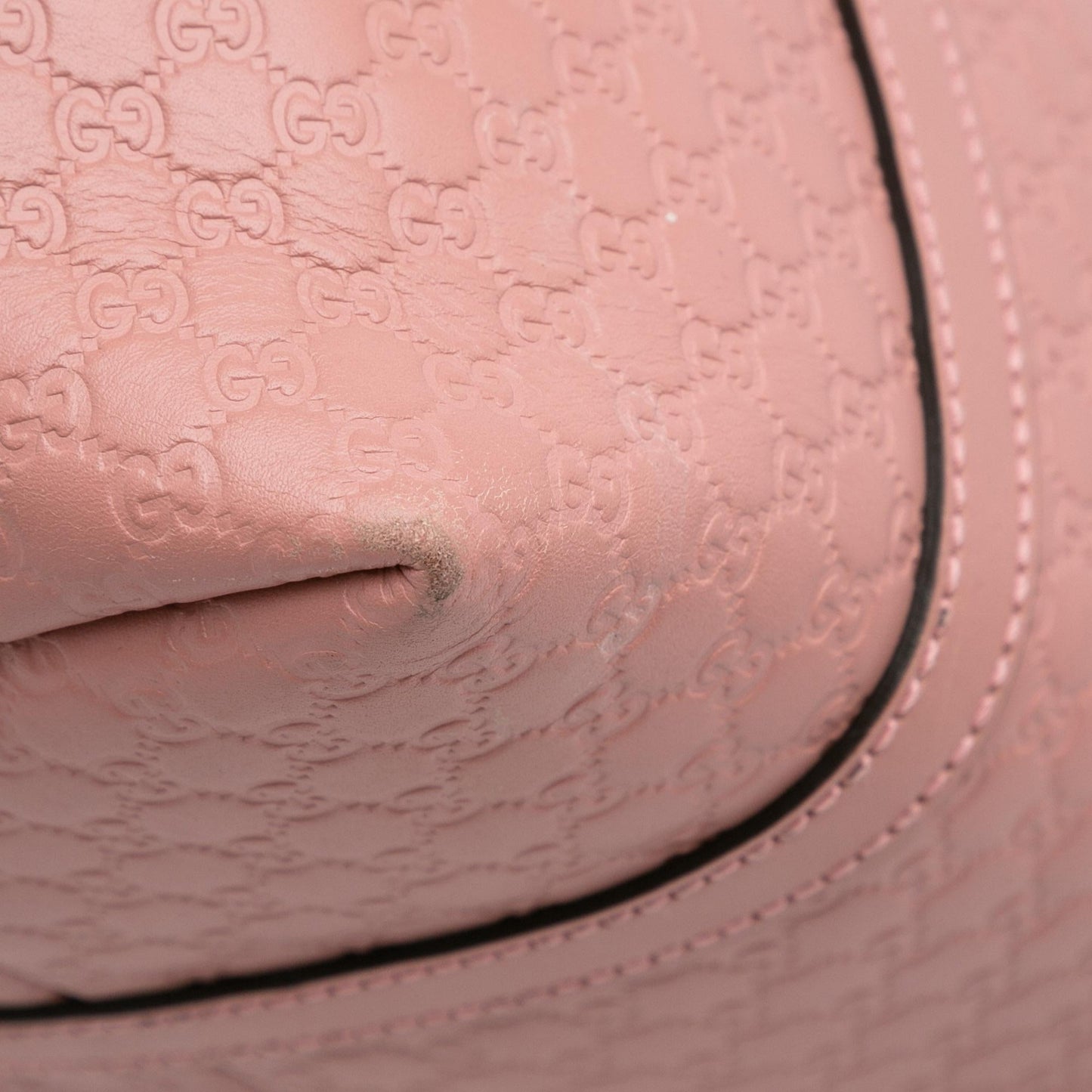 Gucci Medium Microguccissima Joy Tote Bag (SHG-4EdVeA)