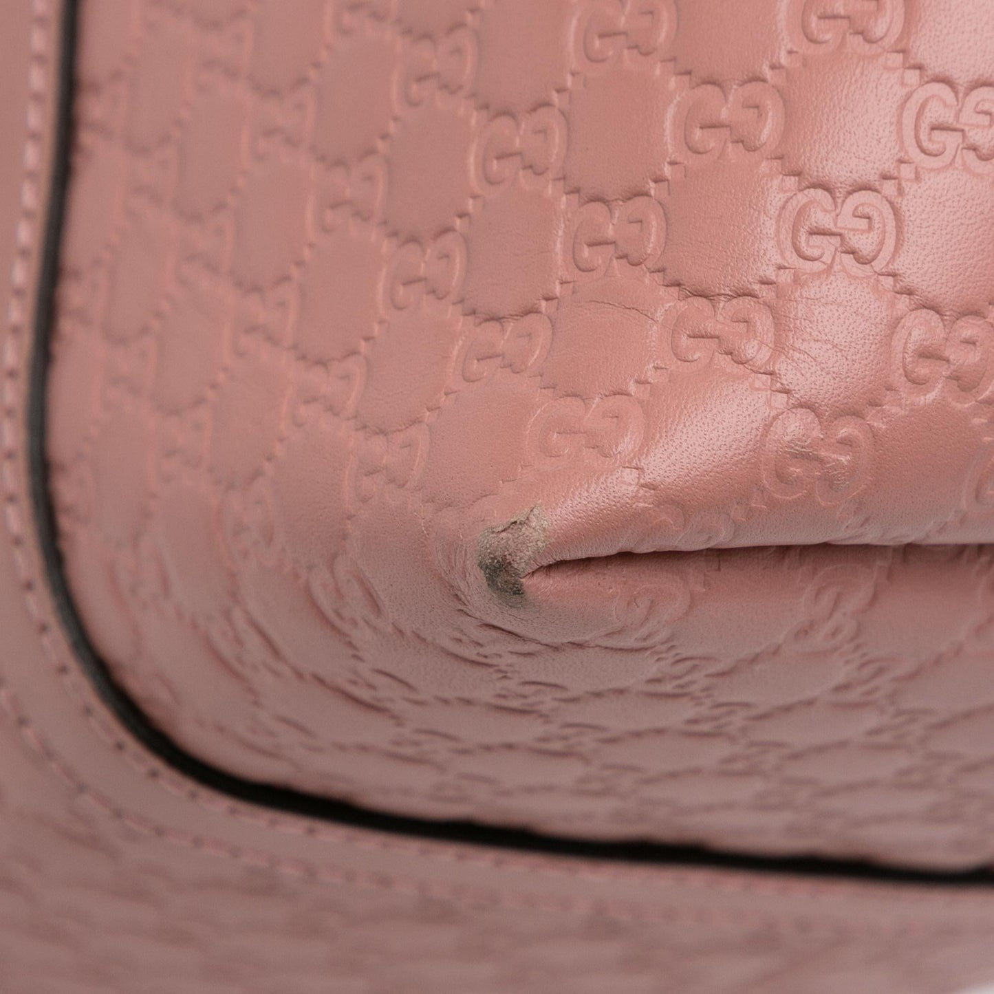 Gucci Medium Microguccissima Joy Tote Bag (SHG-4EdVeA)
