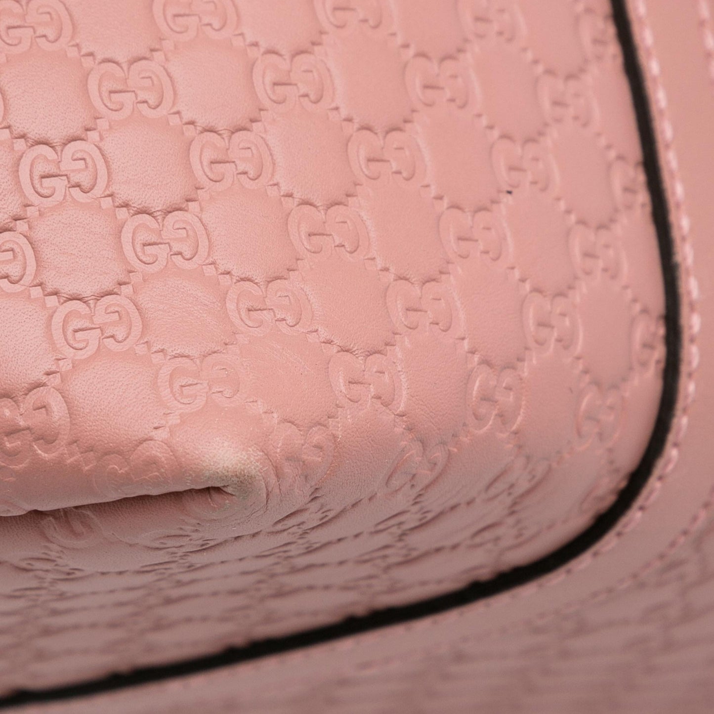 Gucci Medium Microguccissima Joy Tote Bag (SHG-4EdVeA)