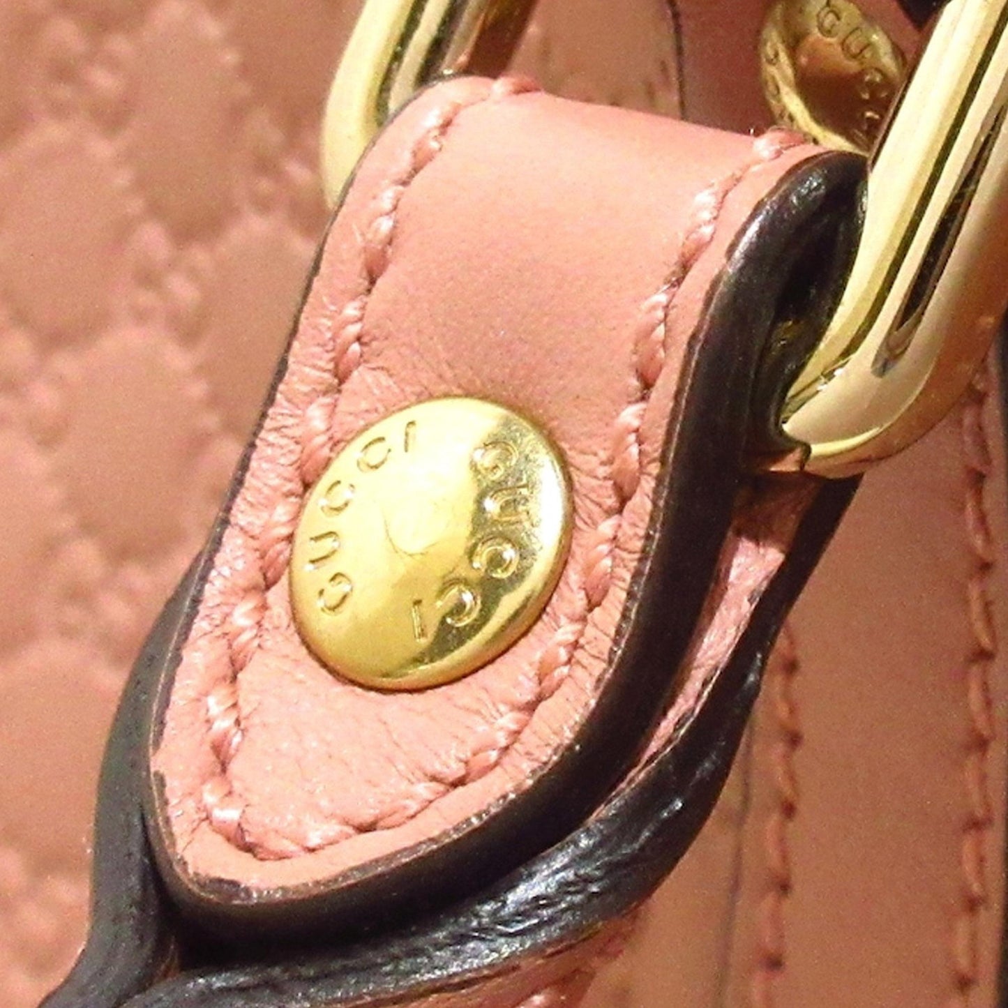 Gucci Medium Microguccissima Joy Tote Bag (SHG-GdRgak)