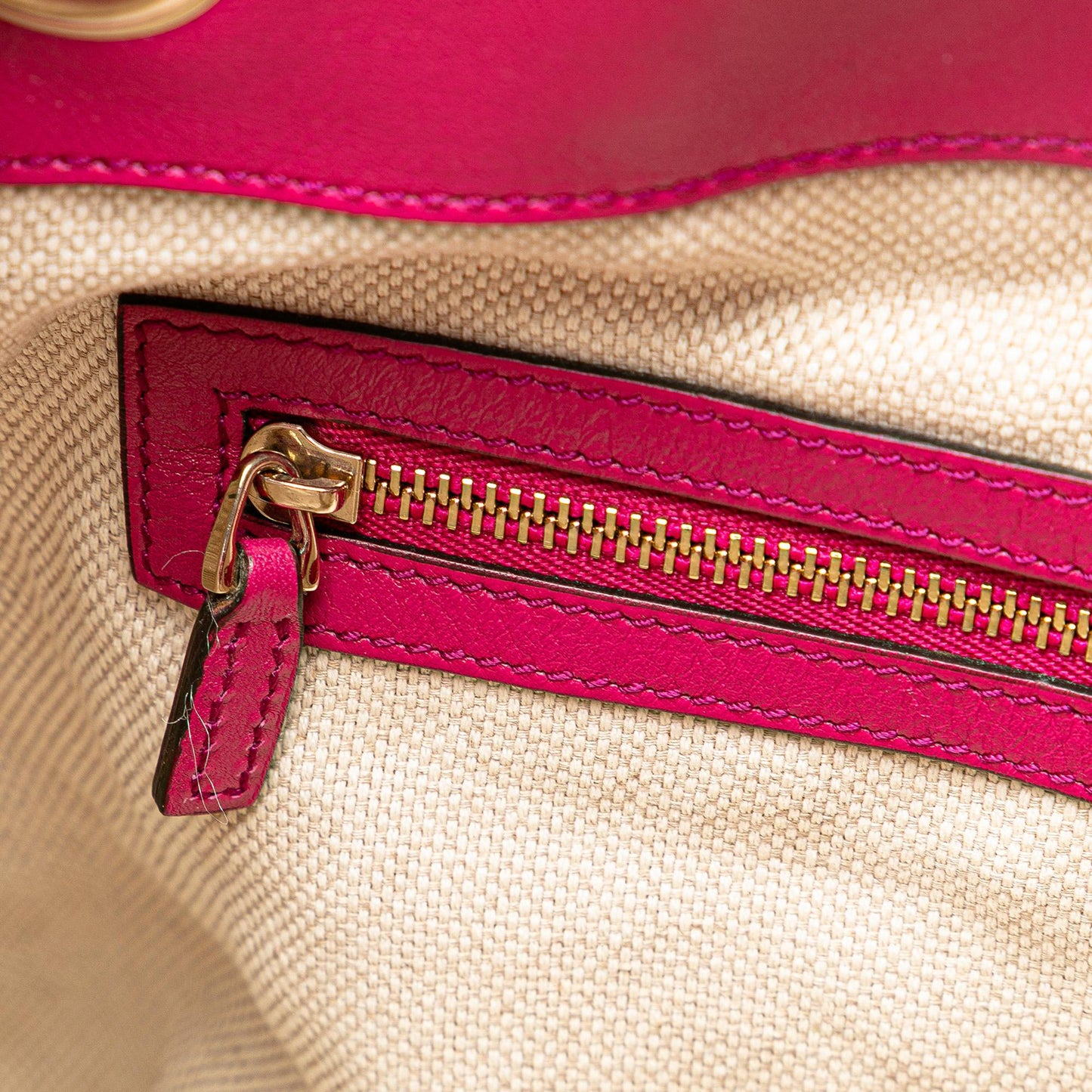 Gucci Medium Patent Soho Chain Tote
